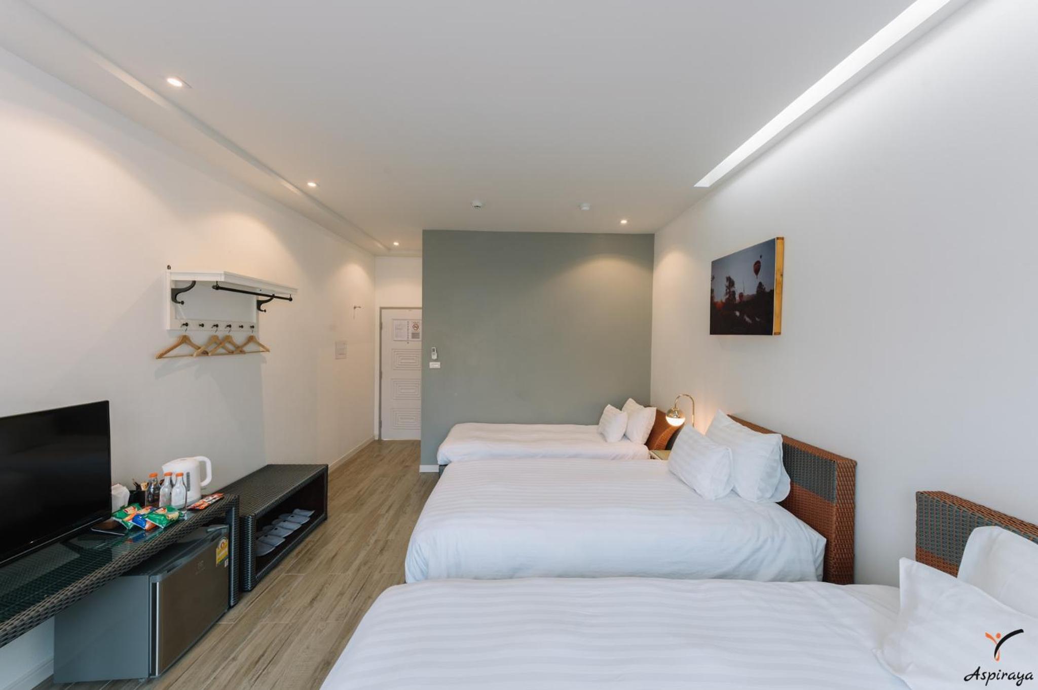 Deluxe Triple Room - Photo 1