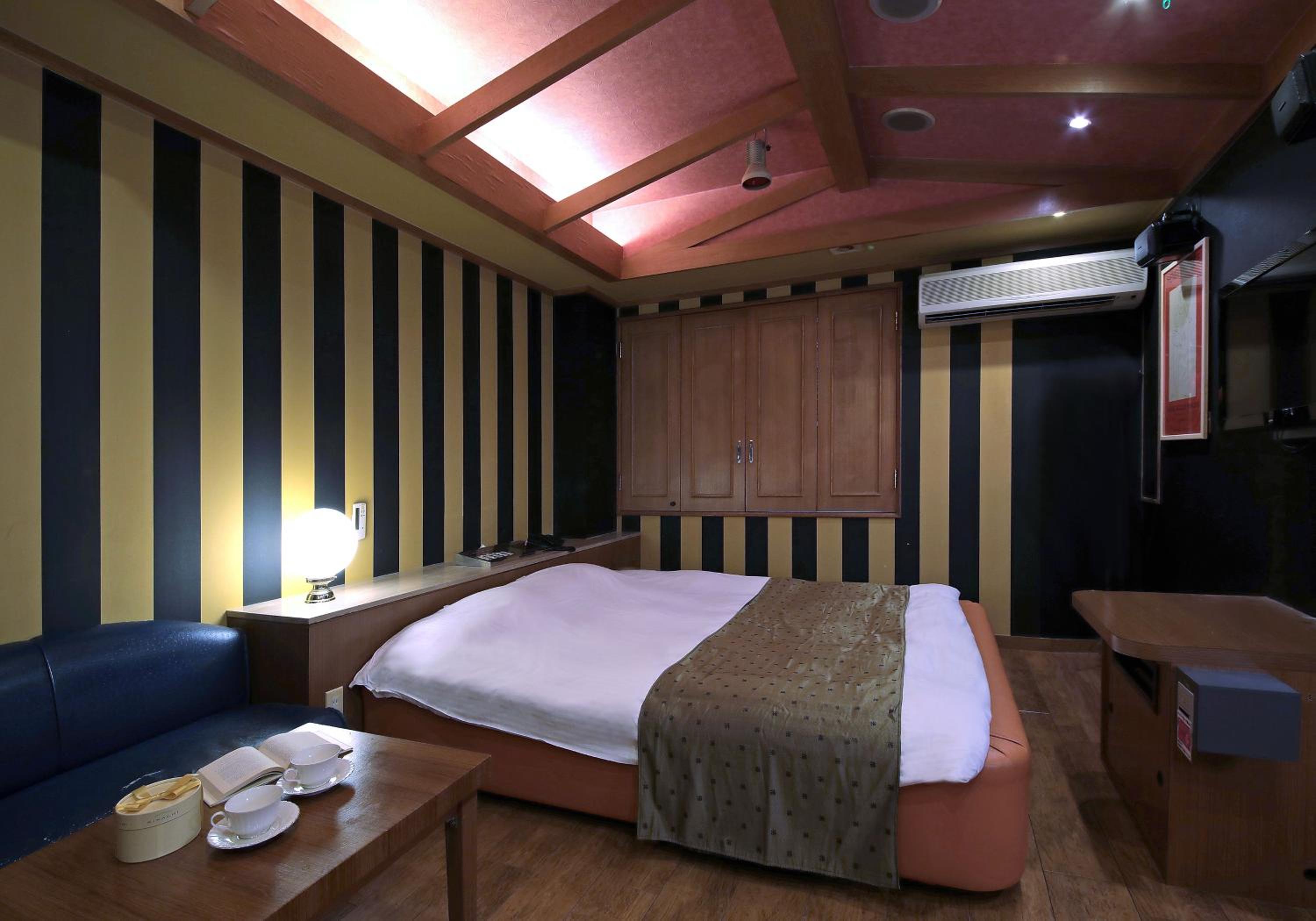 Standard Double Room - Photo 5