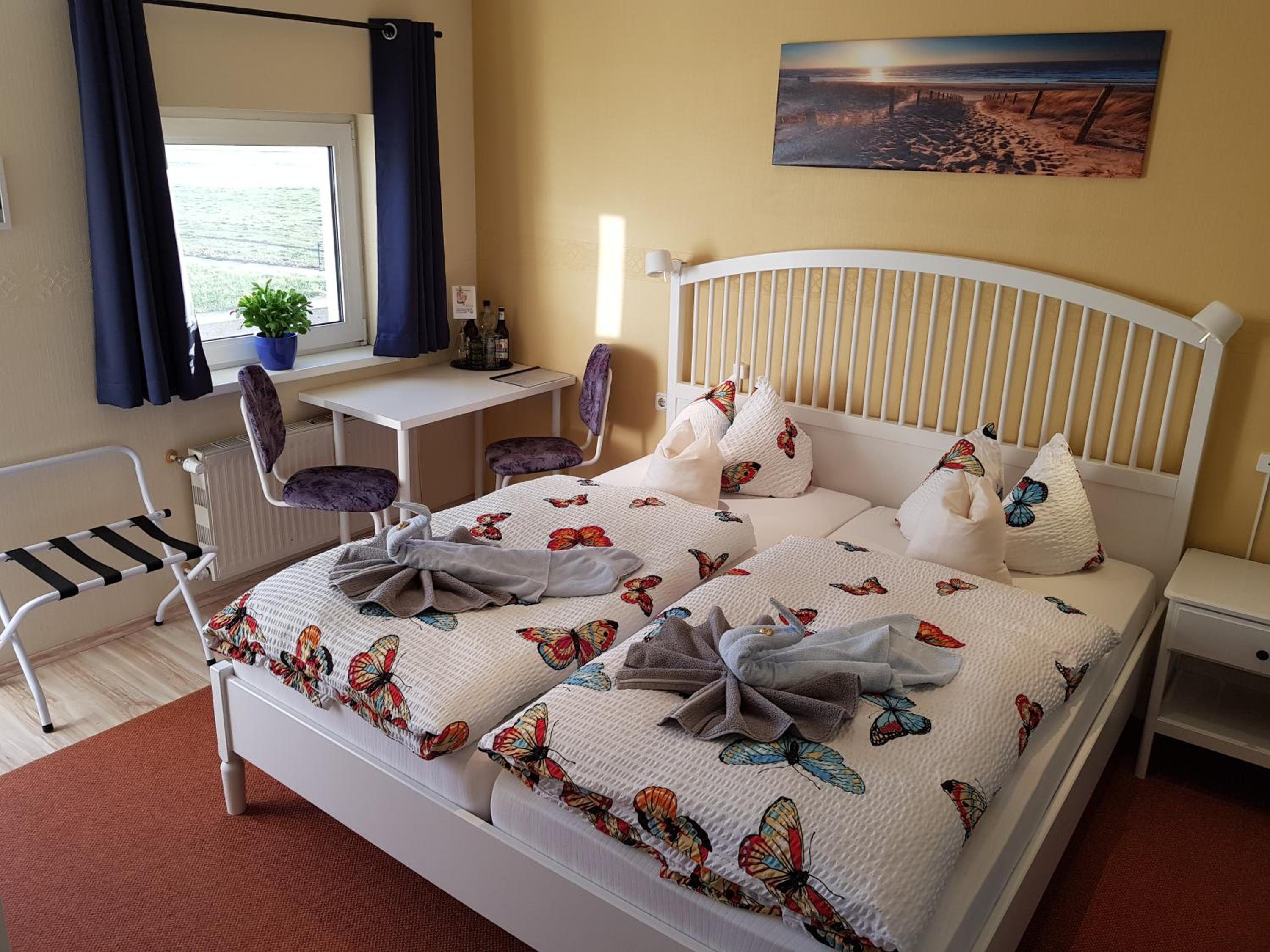 Standard Double Room - Photo 7