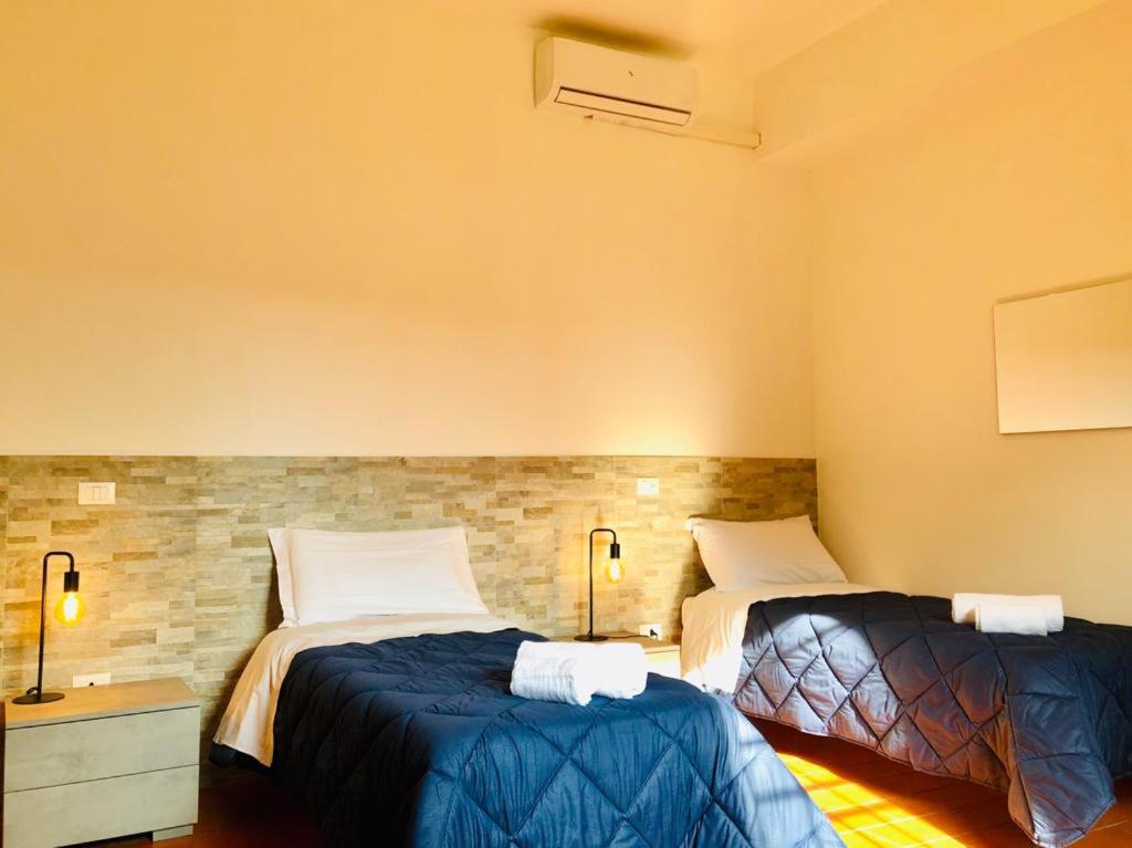 Double Room - Photo 6