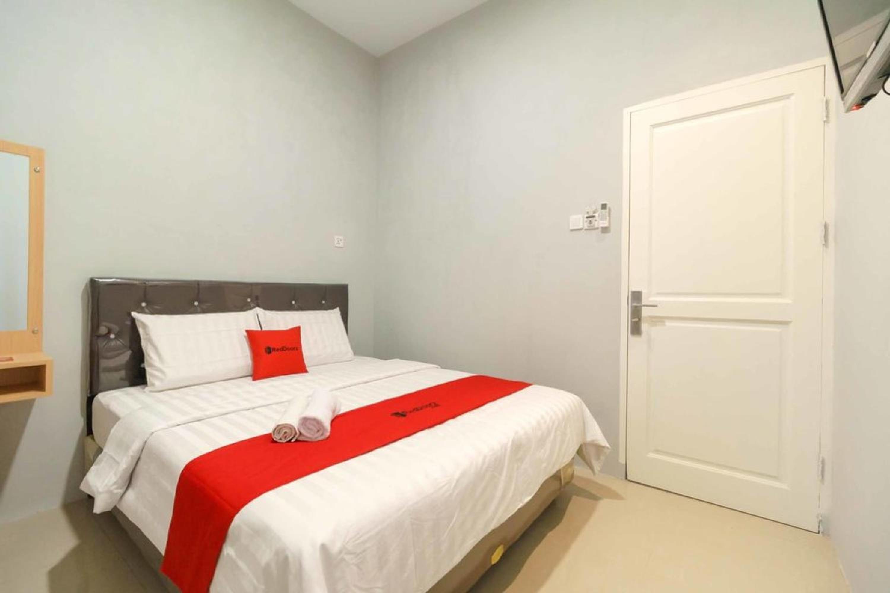 Double Room - Photo 6