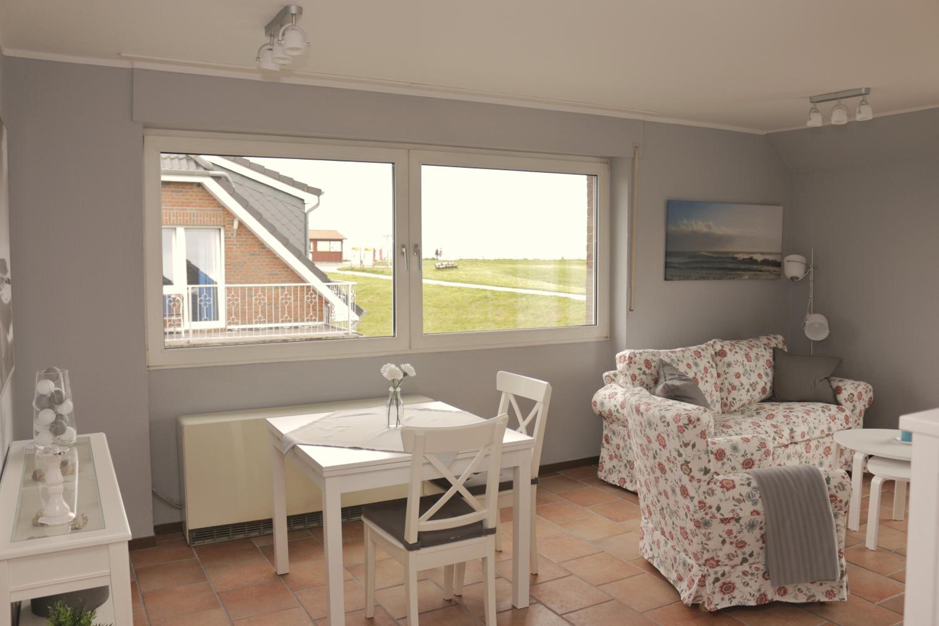 Apartment with Sea View photo 2