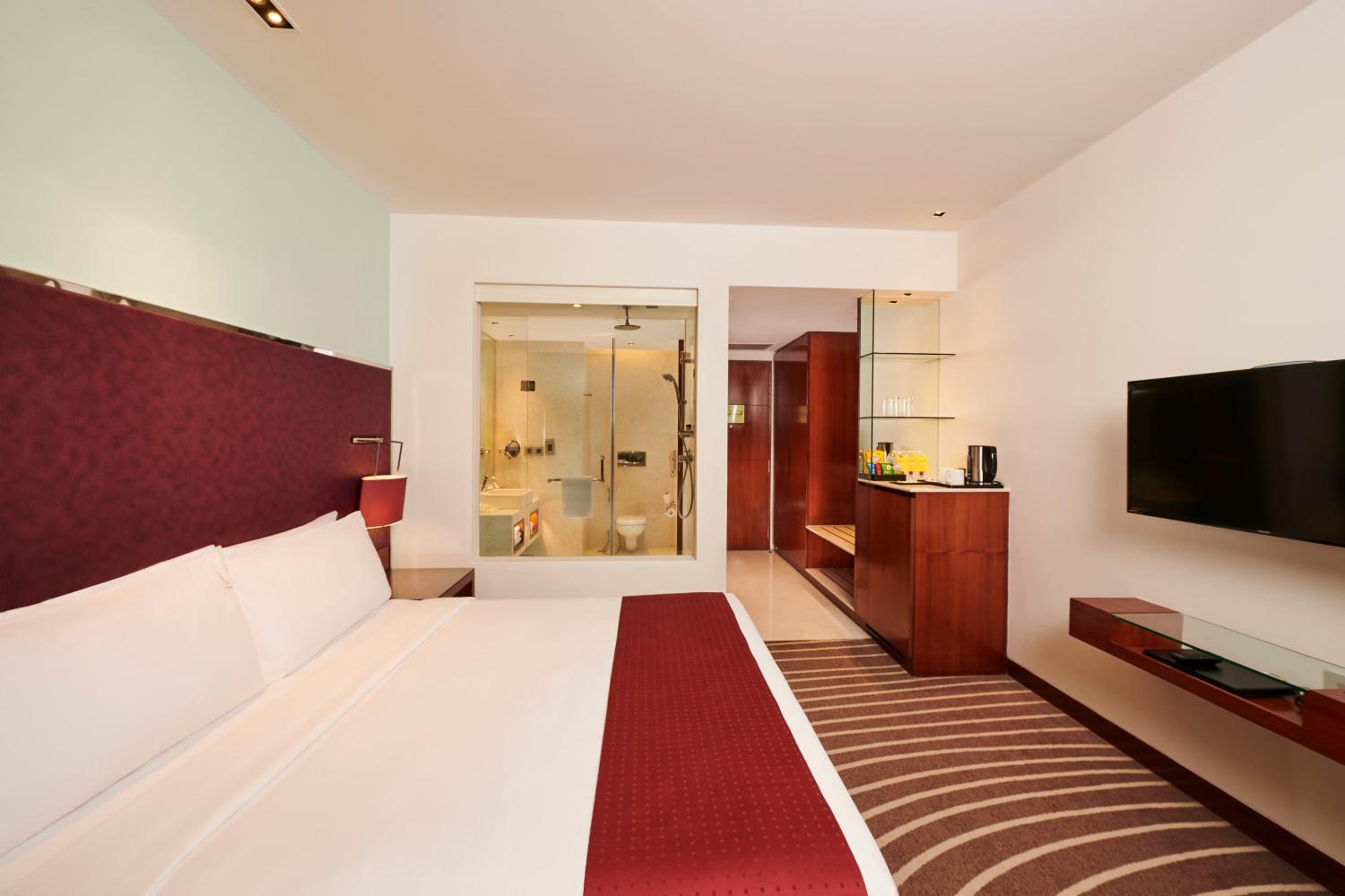 Premium King Room - Photo 1
