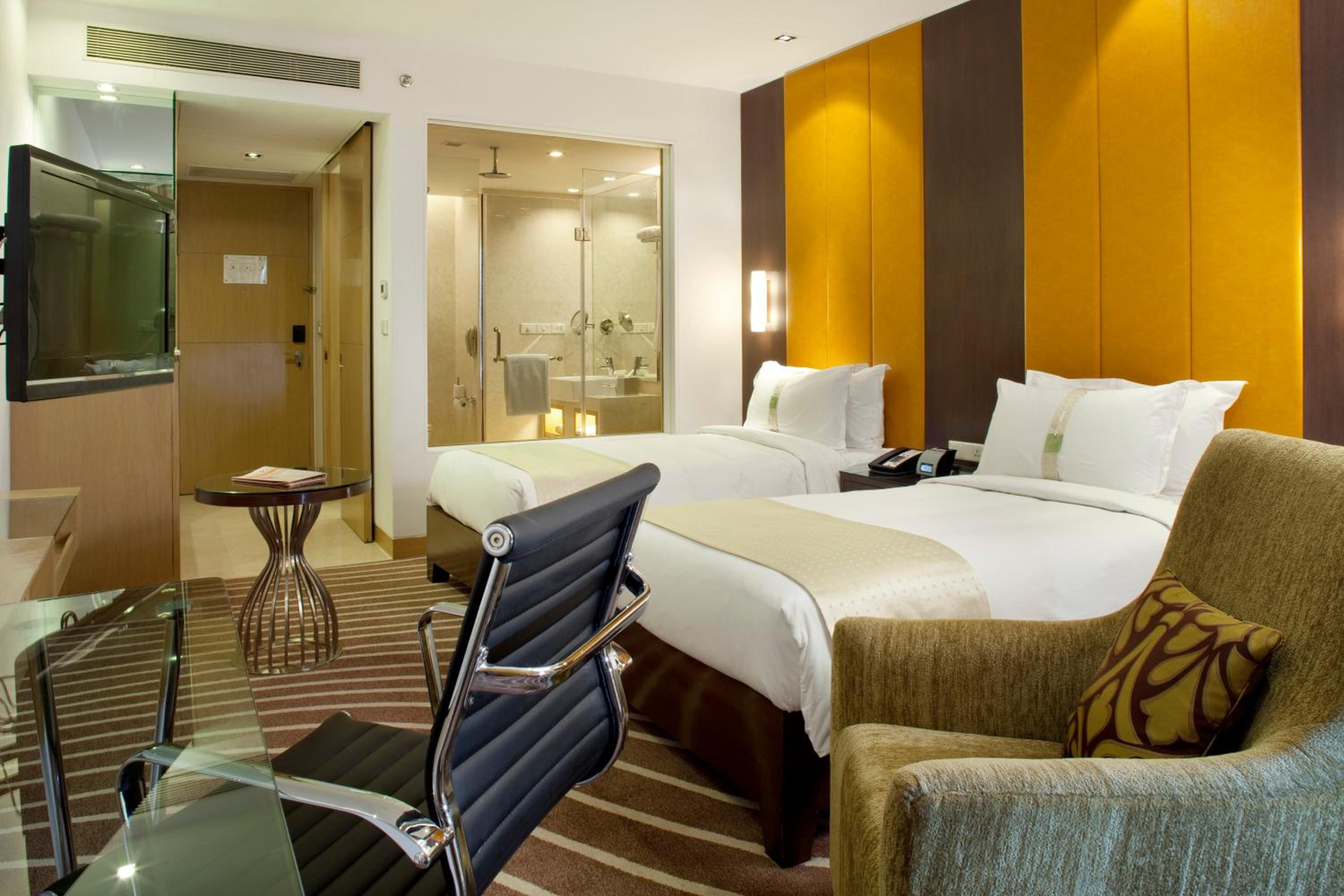 Premium Twin Room - Photo 3