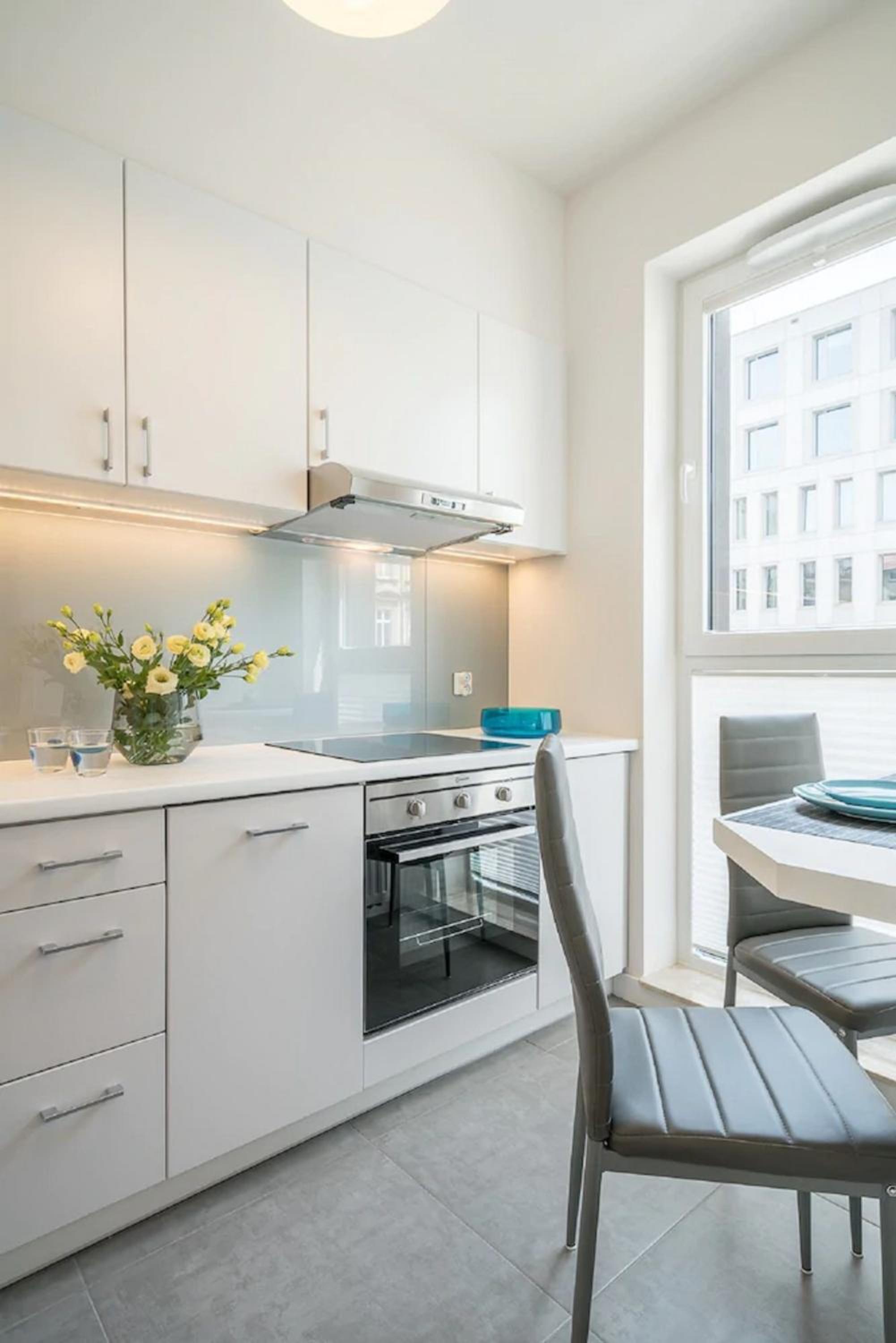 One-Bedroom Apartment - Photo 4
