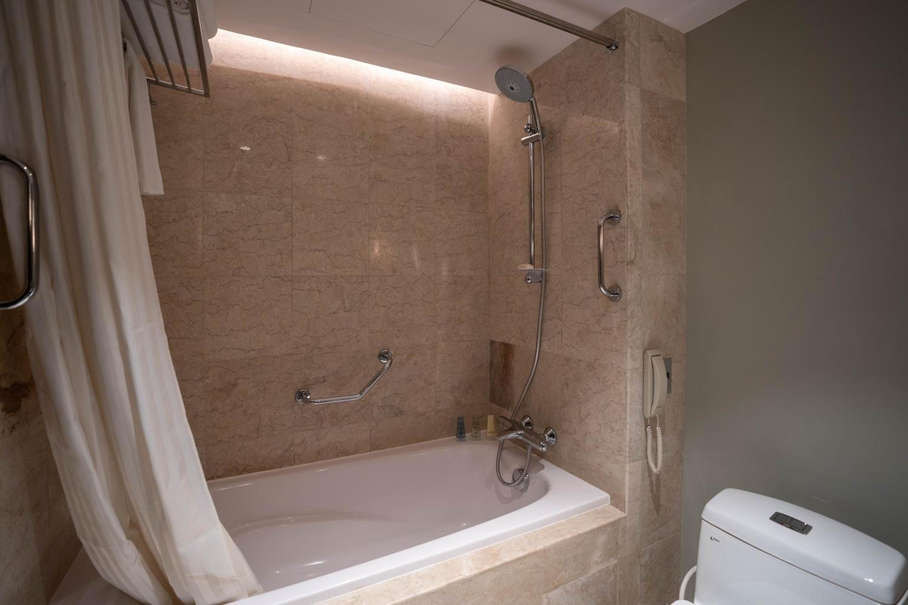 Deluxe Suite with Sea View photo