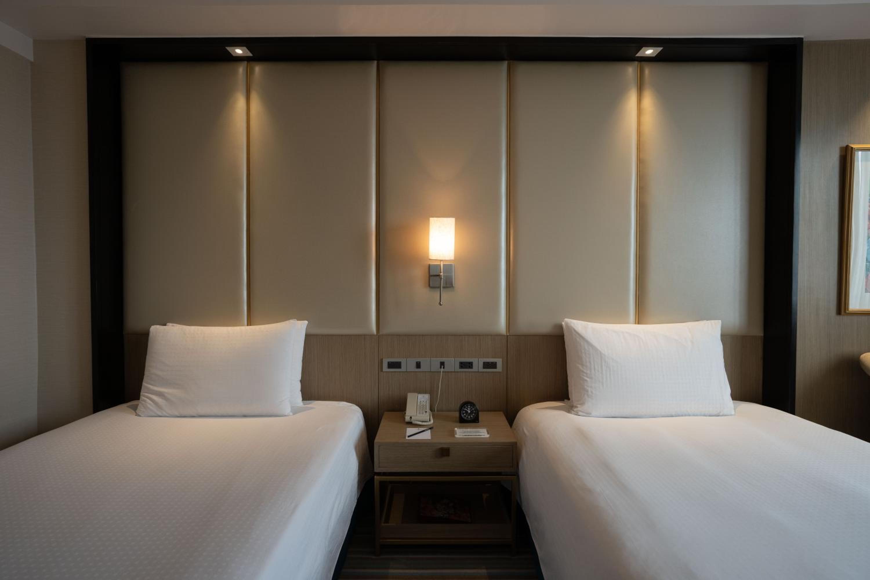Premier Double or Twin Room with Mountain View