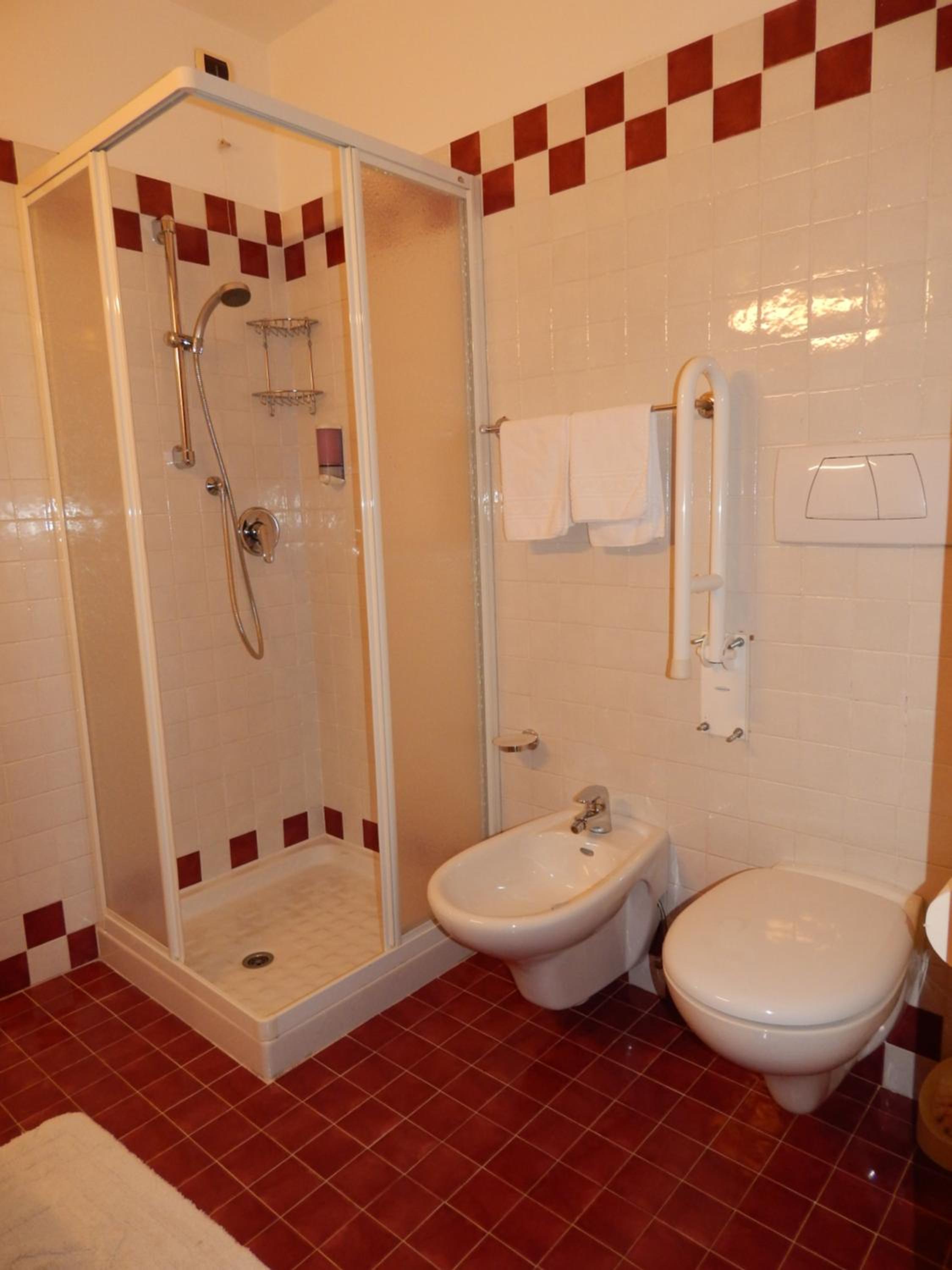 Triple Room - Photo 6