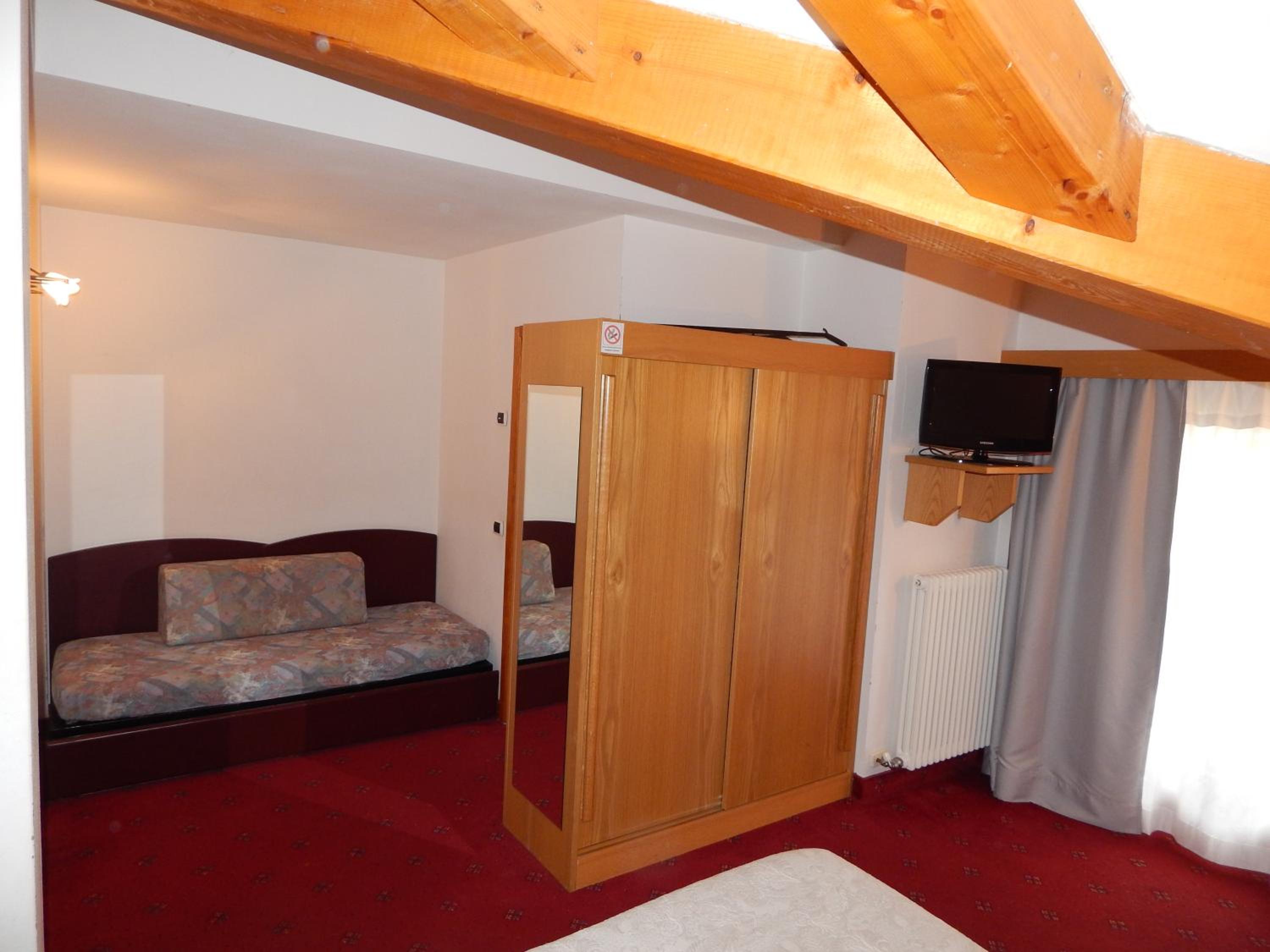 Triple Room - Photo 1