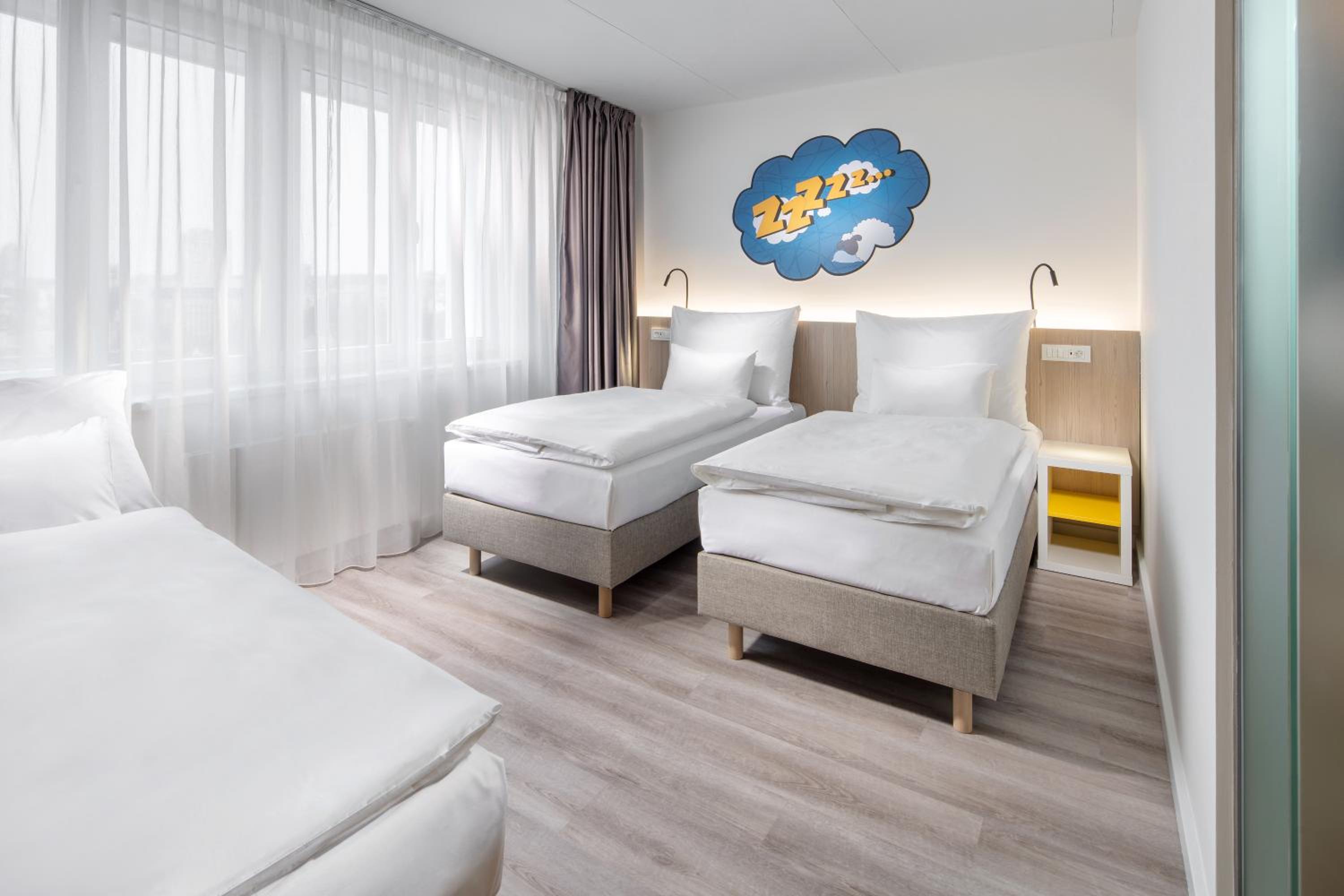 Triple Room - Photo 2