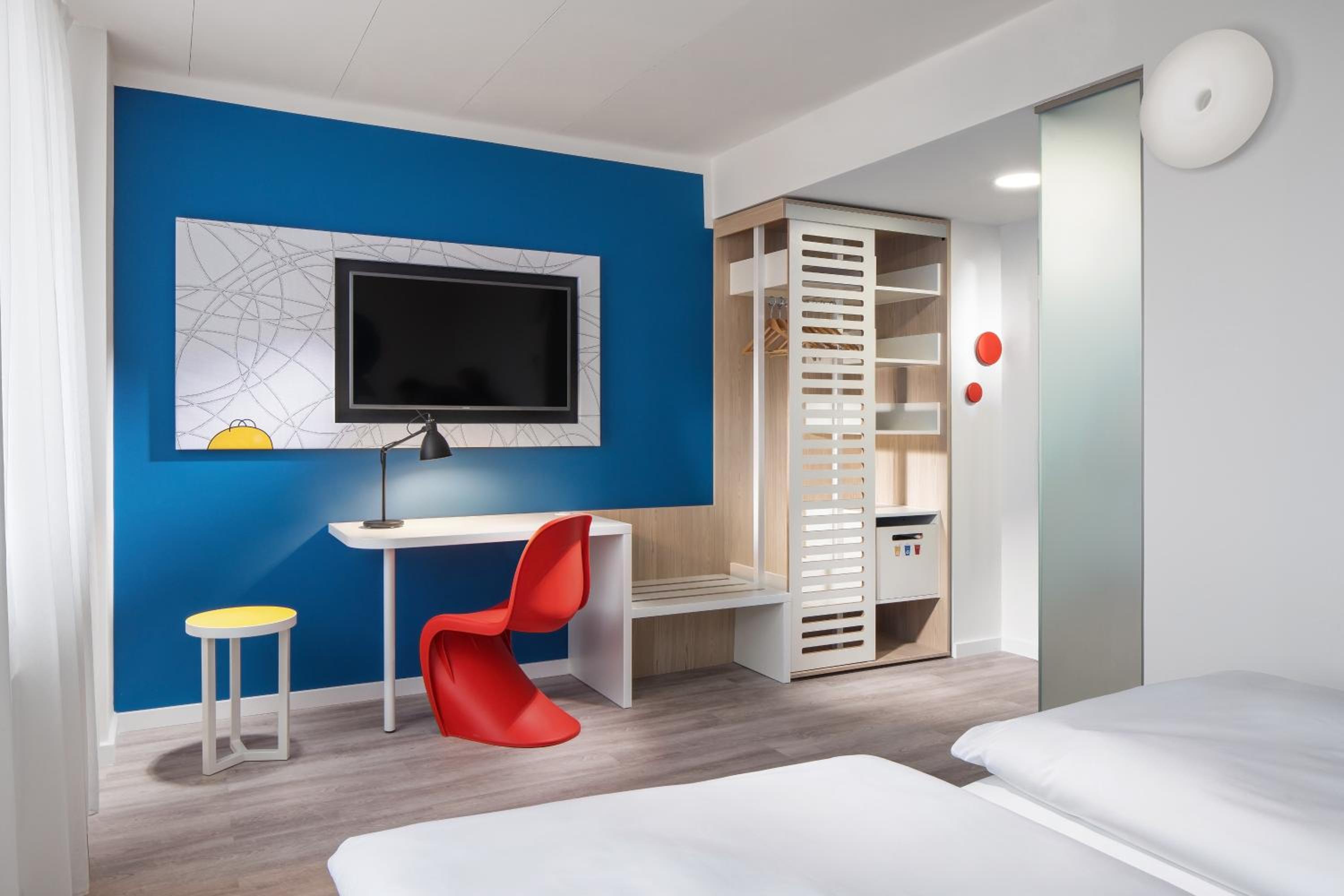 Double or Twin Room - Photo 6