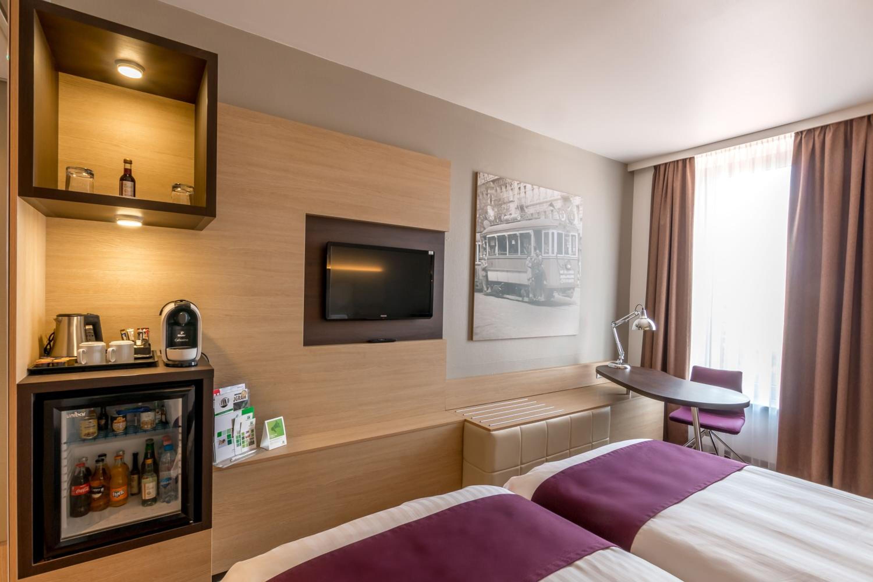 Executive Twin Room - Non-Smoking
