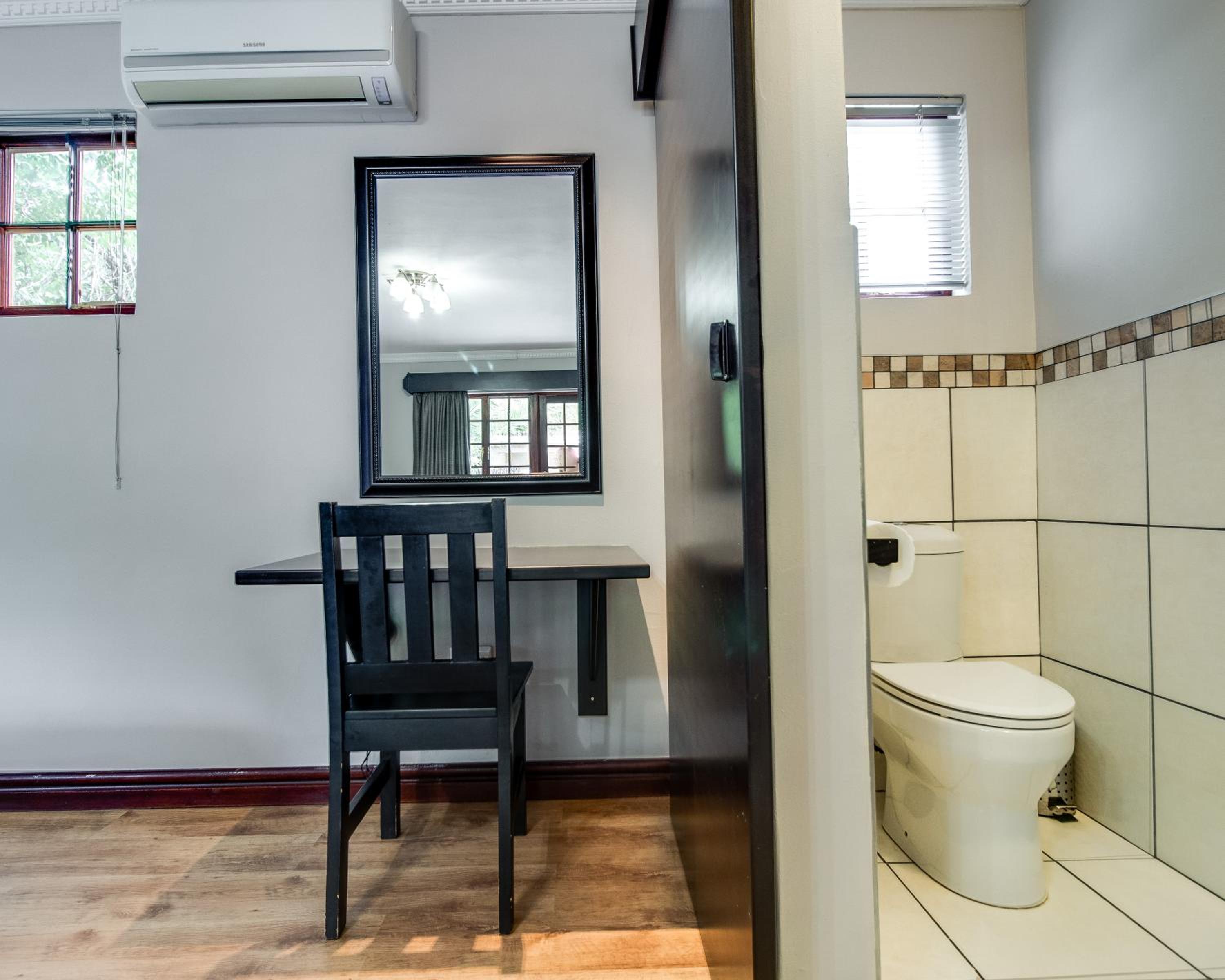 King Room with Kitchenette photo 3