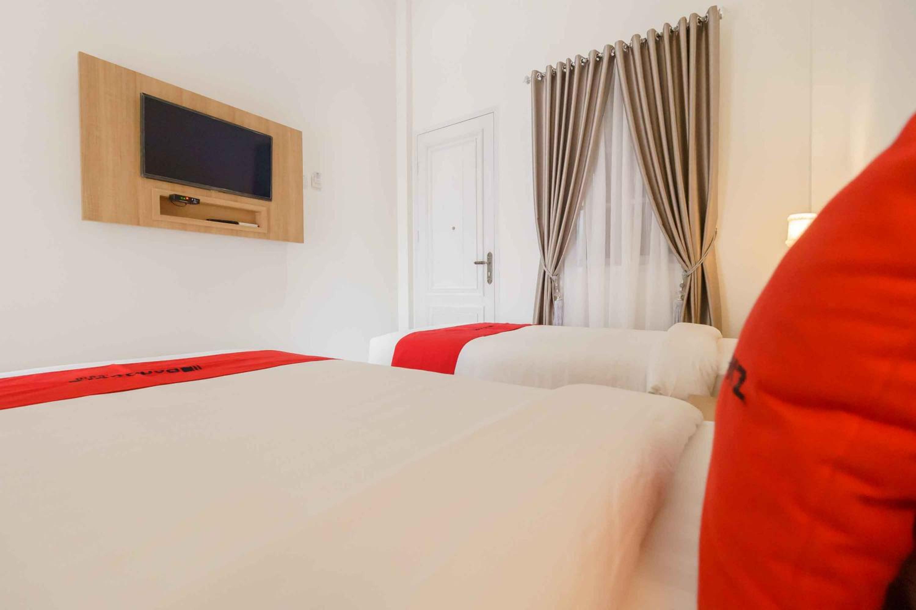 Twin Room - Photo 4