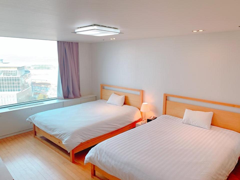 Twin Room - Photo 7