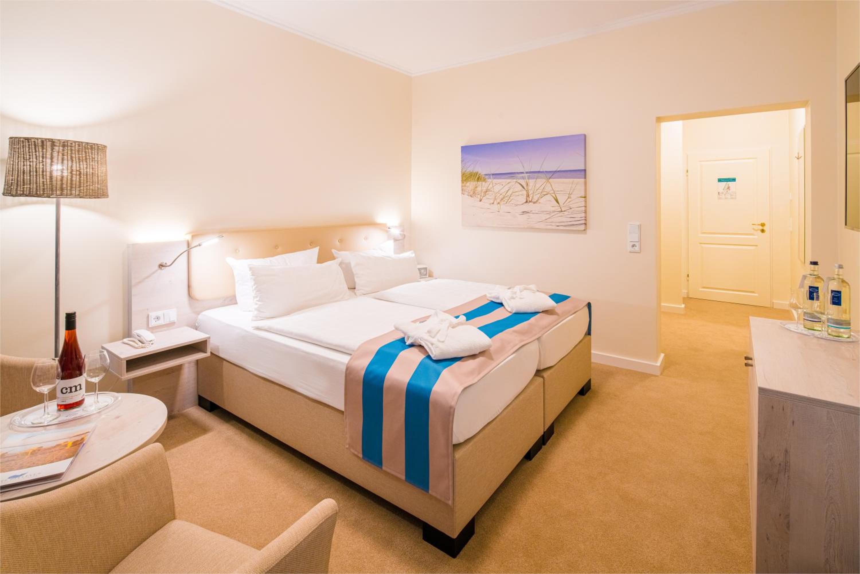 Budget Double Room Land Side photo 1
