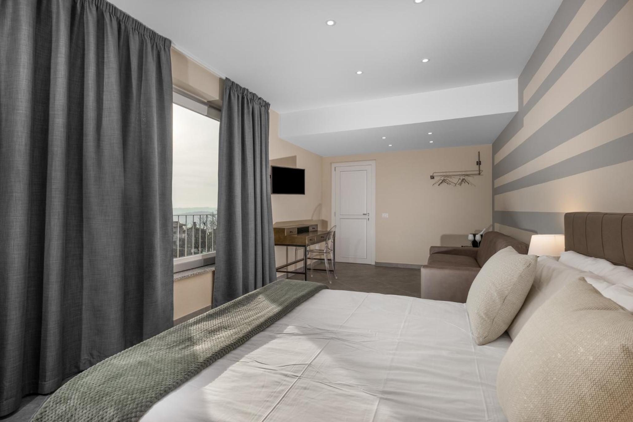 Superior Quadruple Room photo 2