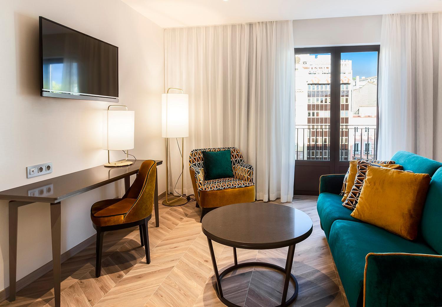 Junior Suite con vistas - Photo 7
