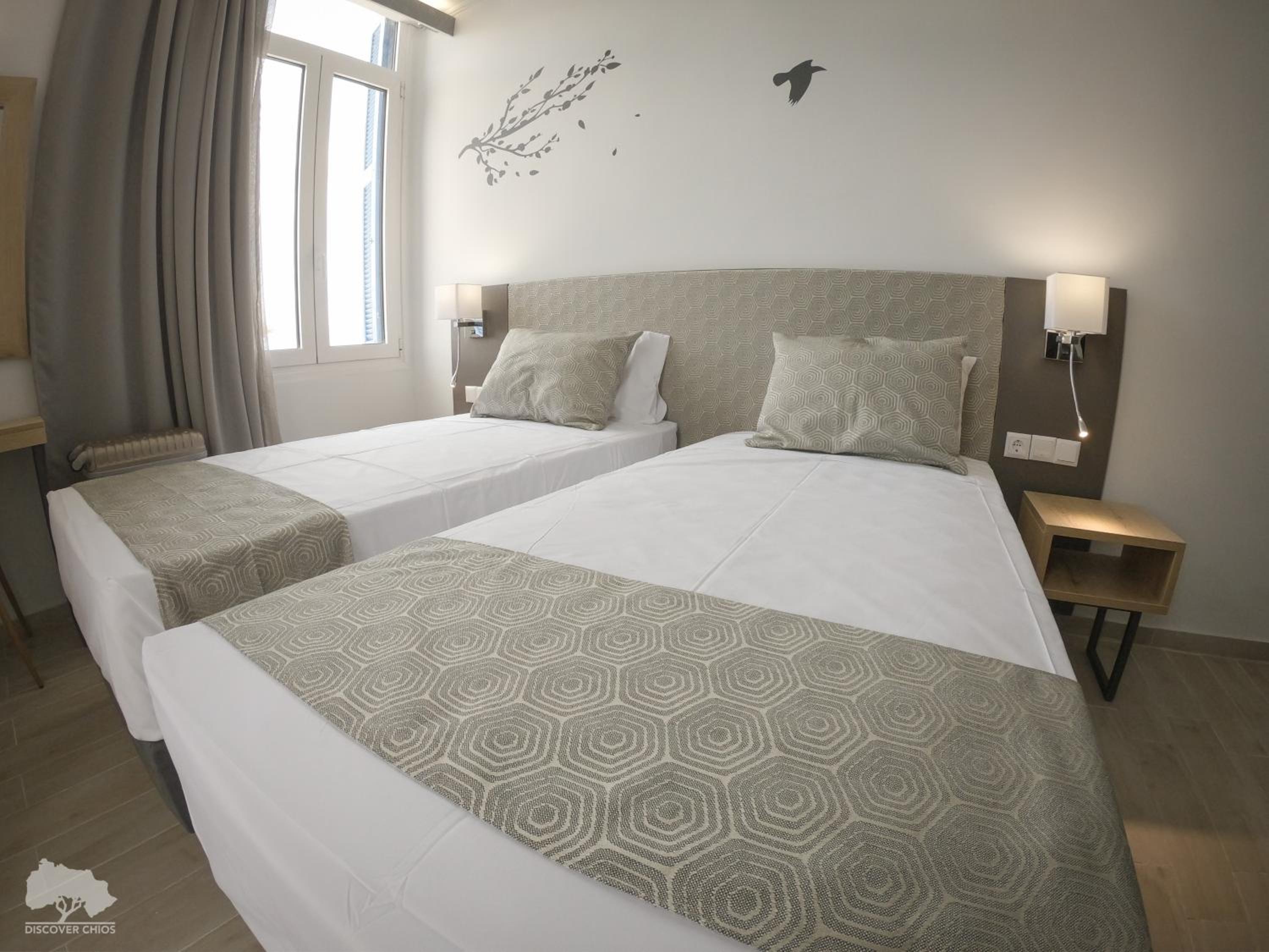 Double Room with Balcony and Sea View - Photo 11
