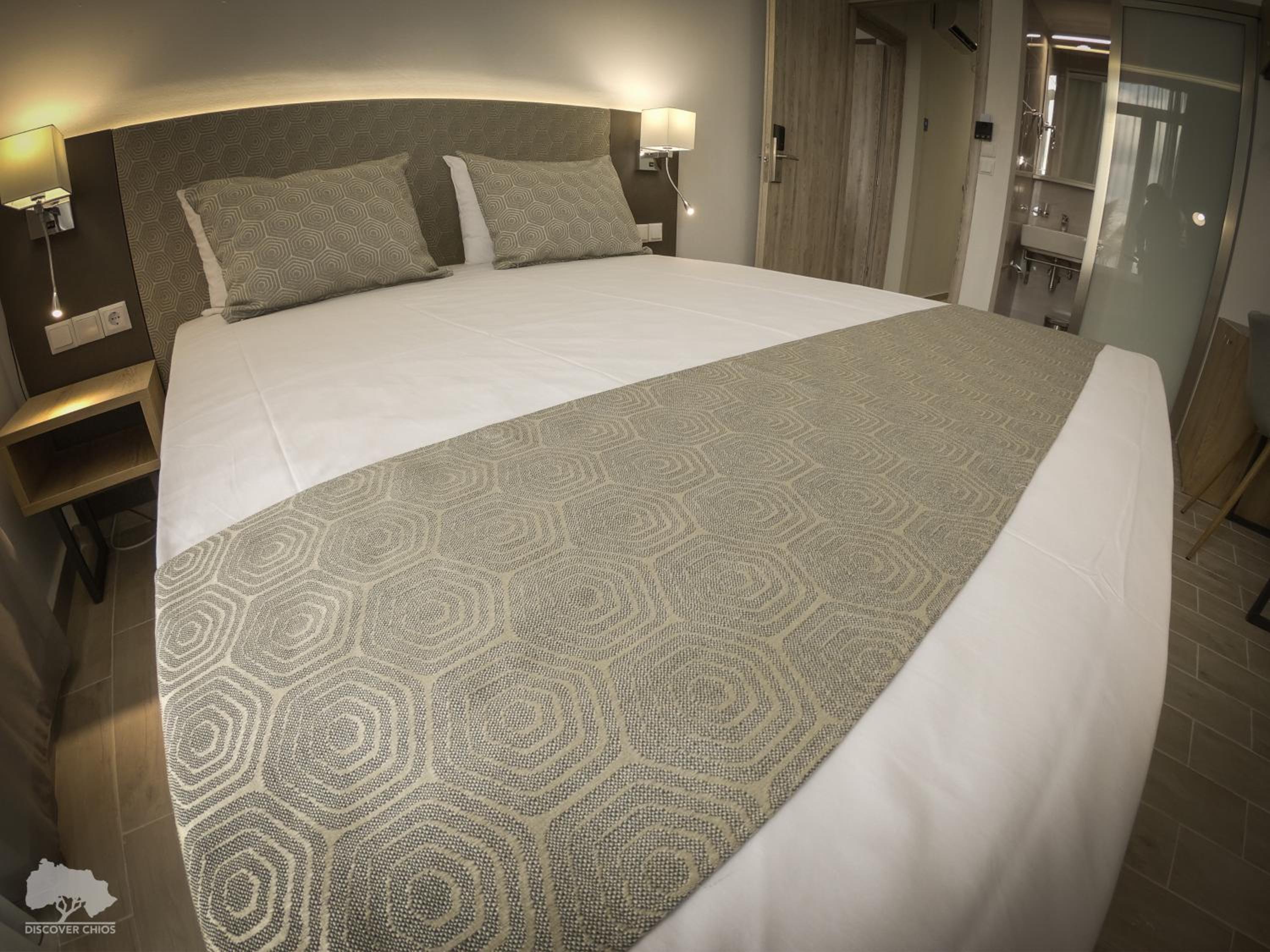 Double Room with Balcony and Sea View - Photo 2