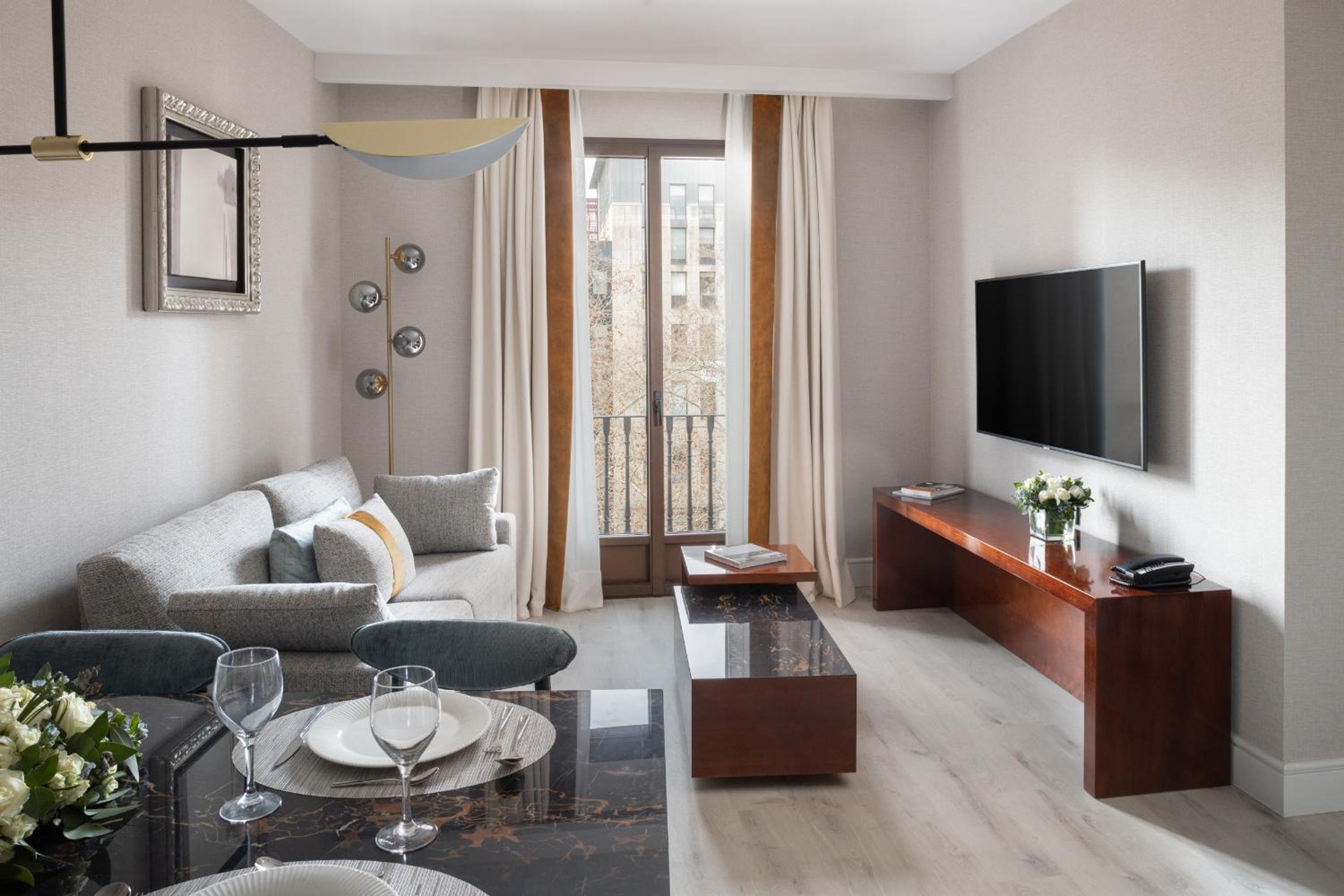 Apartamento de dos habitaciones con vista a la ciudad