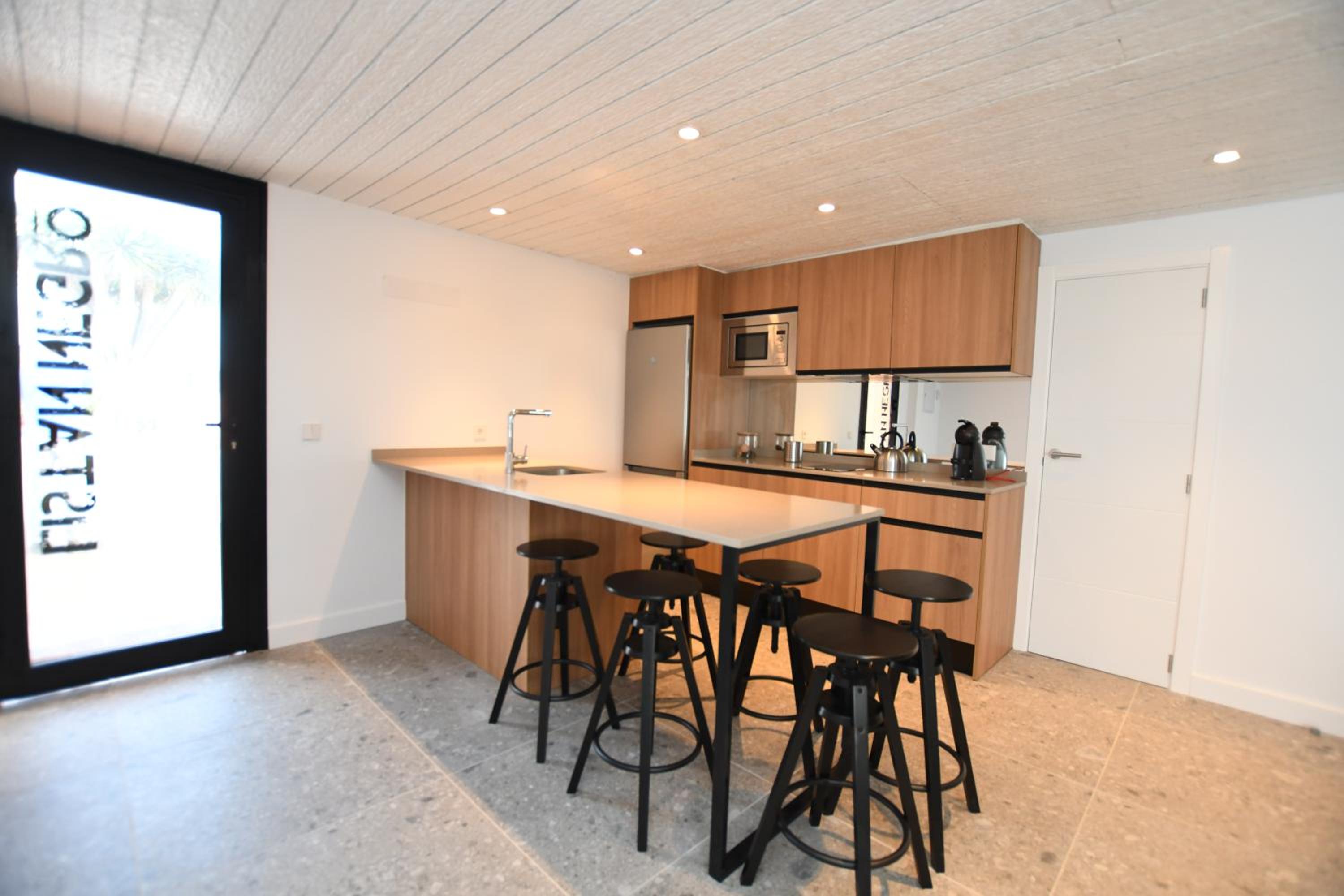 Three-Bedroom Villa photo 2