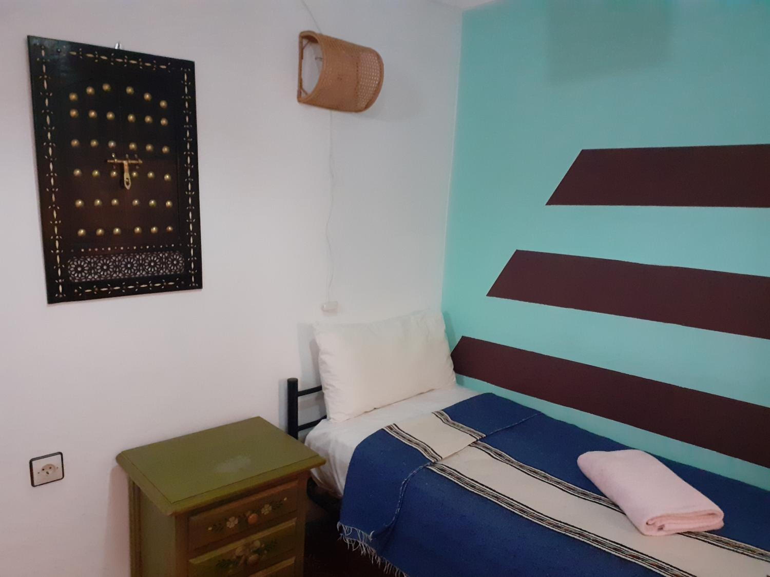 Economy Triple Room