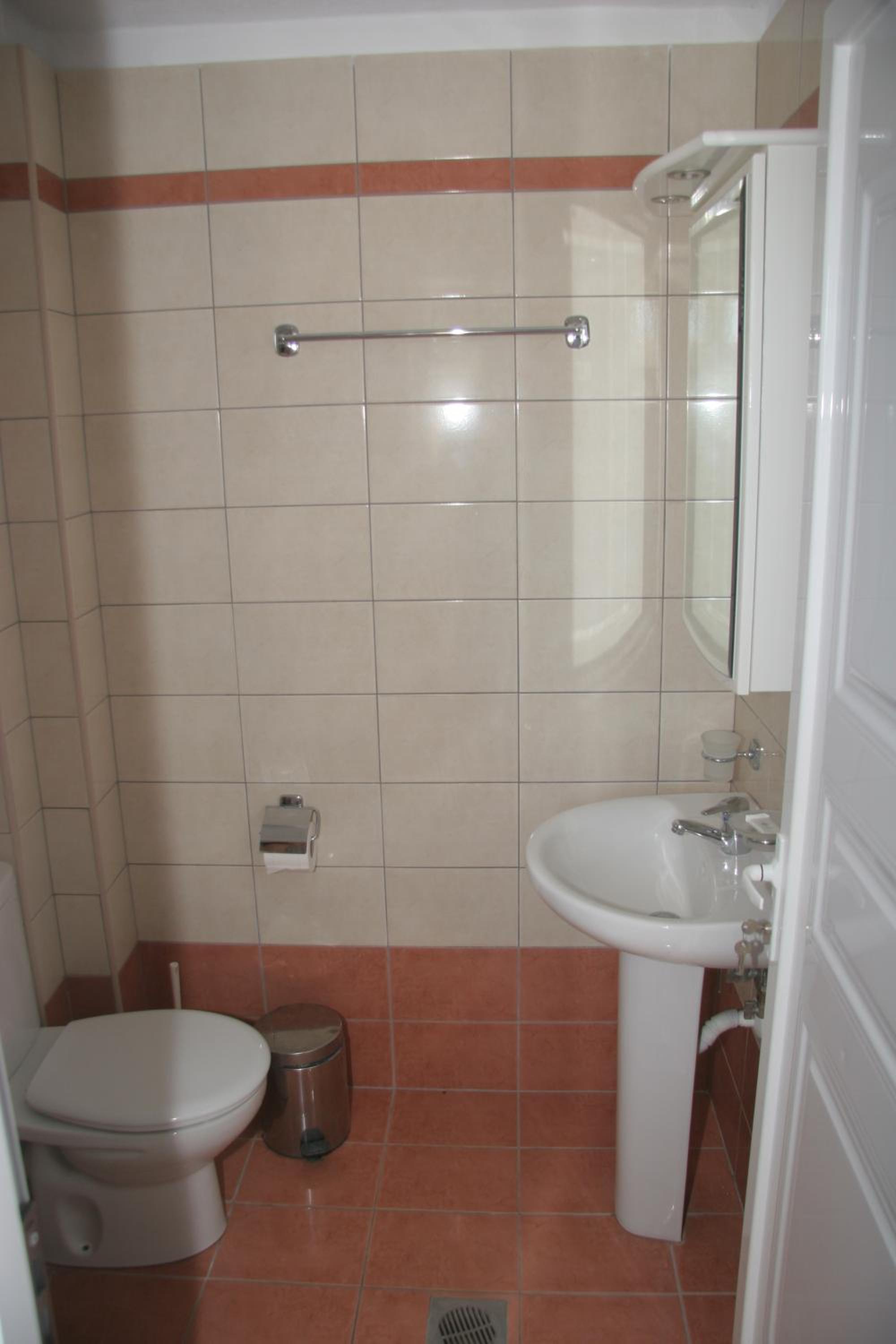 Studio - Ground Floor( Twin) photo 3