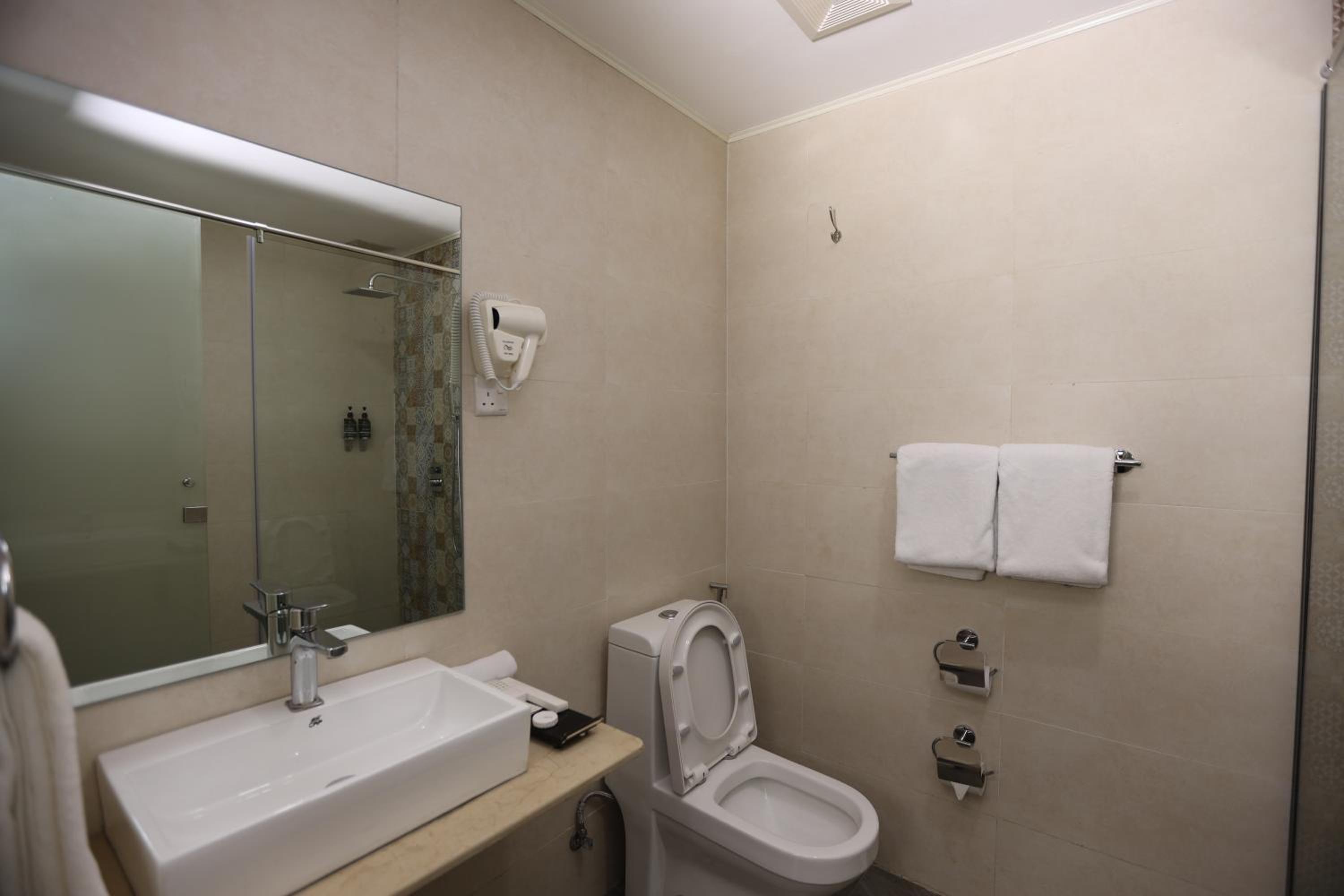 Superior Twin Room - Photo 21