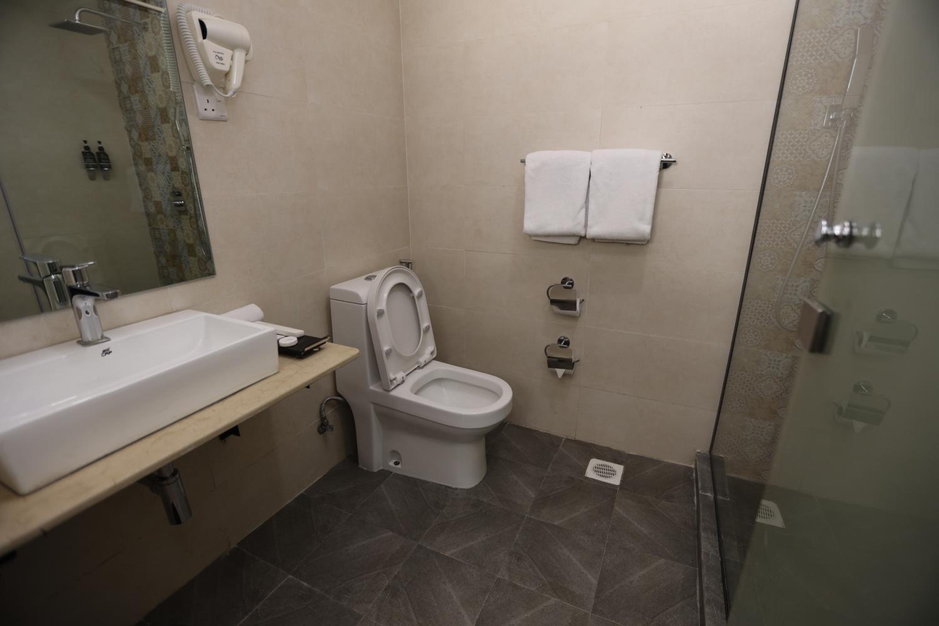 Superior Twin Room - Photo 20