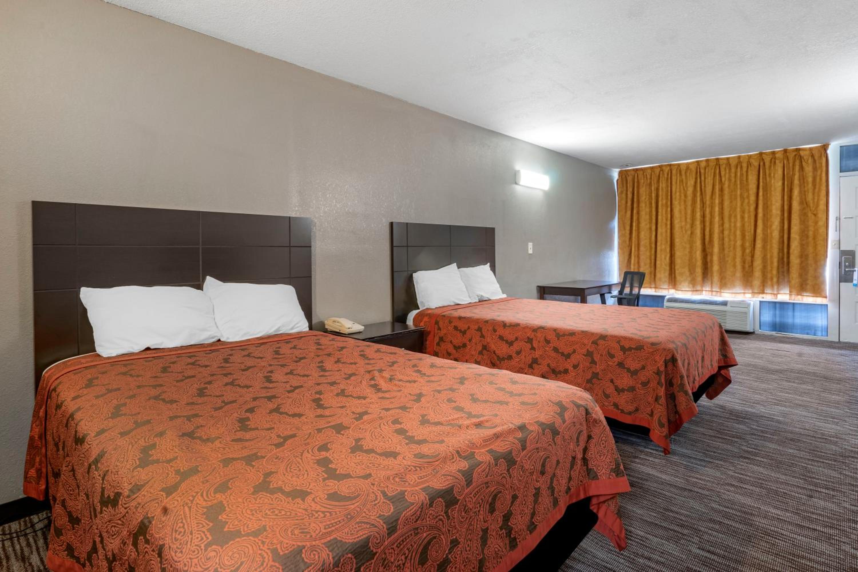 Double Room with Two Double Beds - Non-Smoking photo 1
