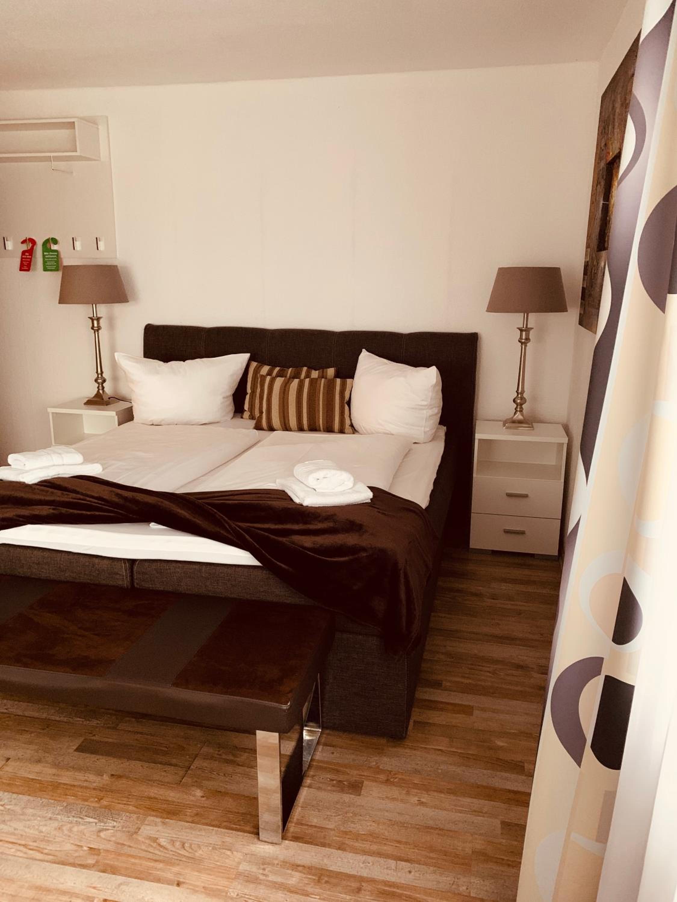 Triple Room with Private Bathroom - Photo 4