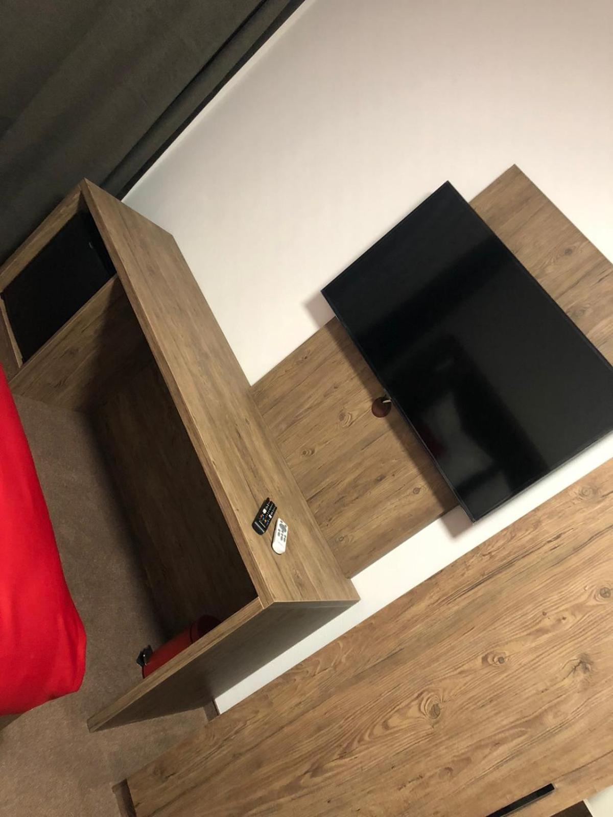 Double Room - Photo 12