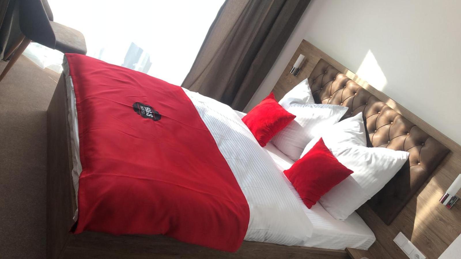 Double Room - Photo 16