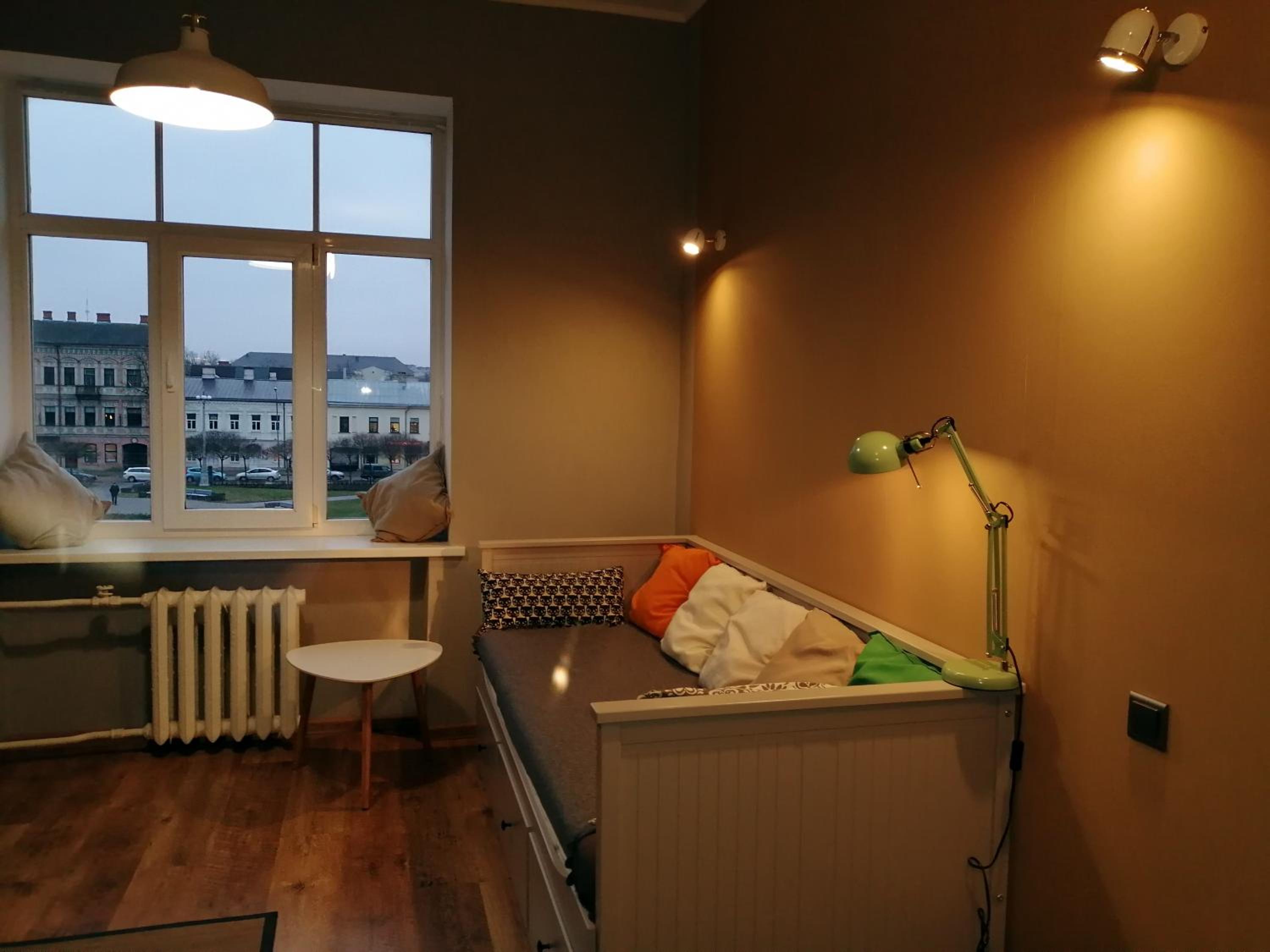 One-Bedroom Apartment - Photo 4