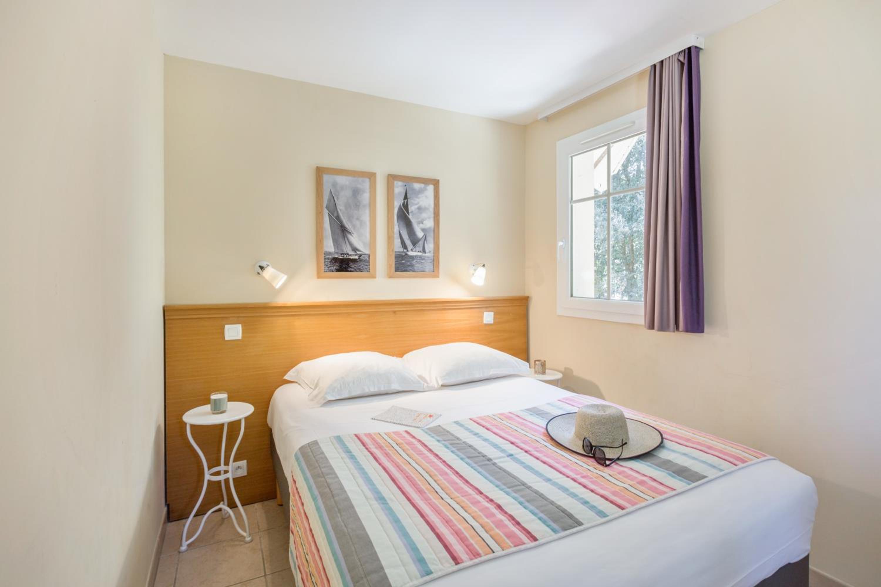 One-Bedroom Apartment with Sleeping Alcove and Terrace or Balcony (7 People) photo 1