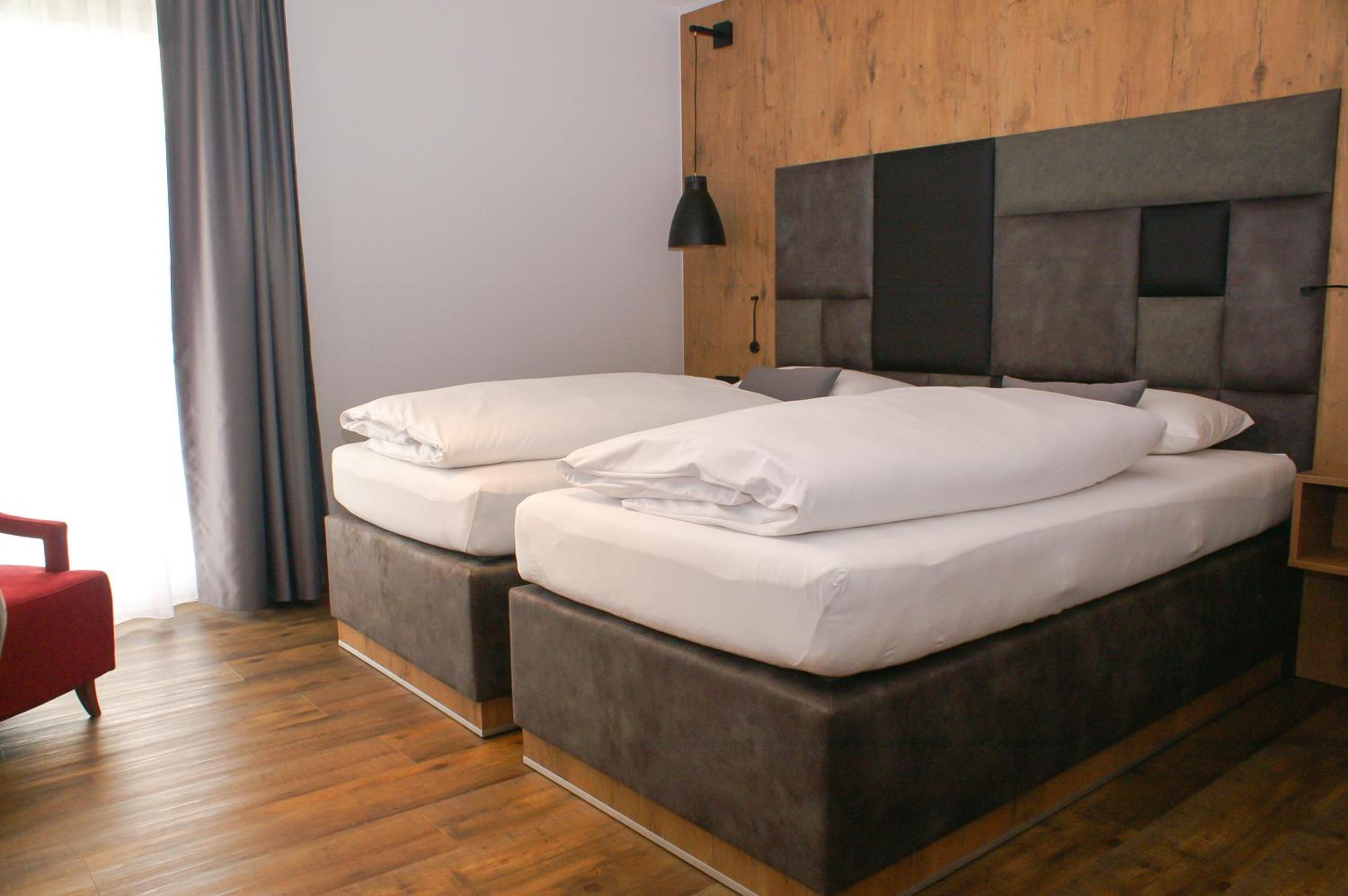 Twin Room - Photo 3