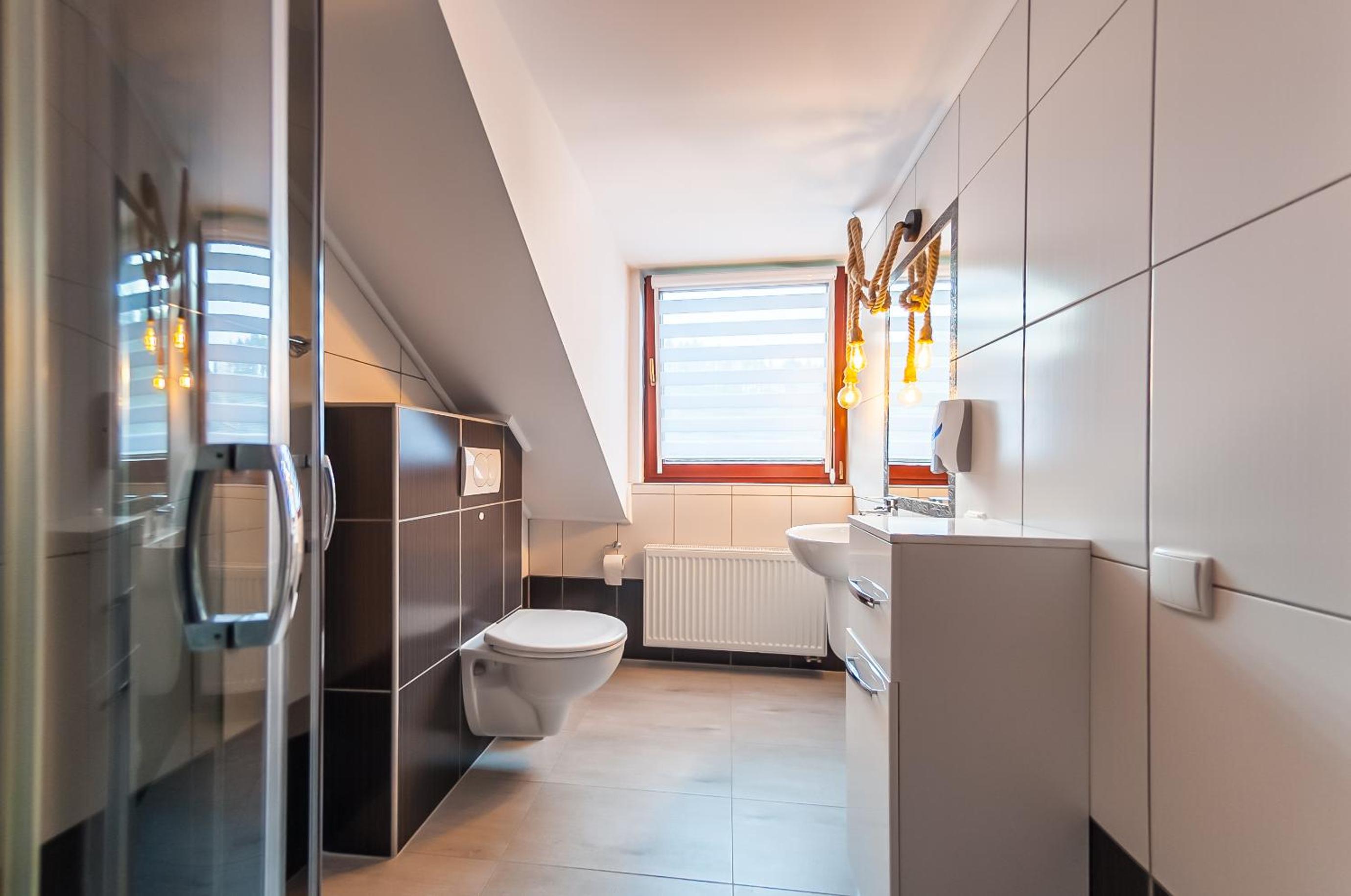 Quadruple Room with Private Bathroom photo 2