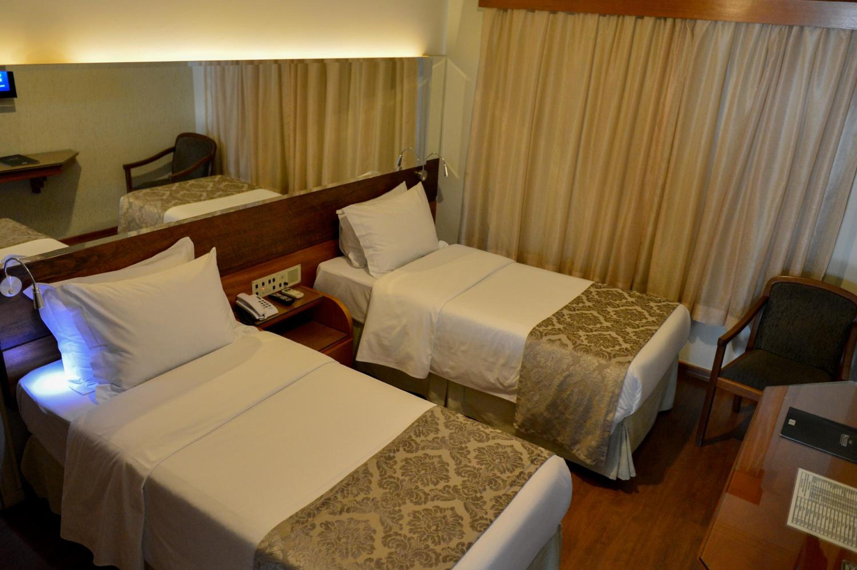Large Twin Room photo 3