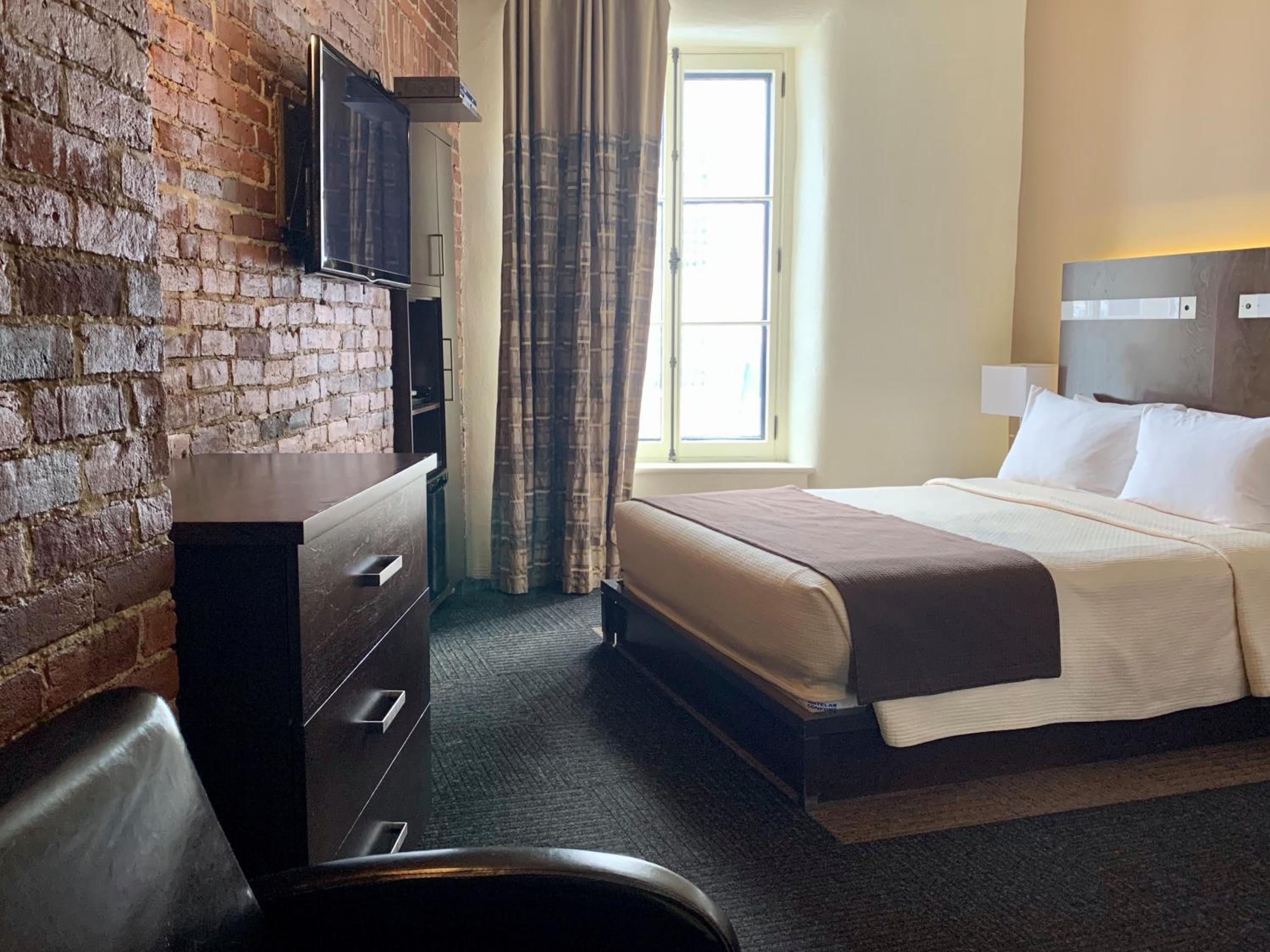 Superior Queen Room