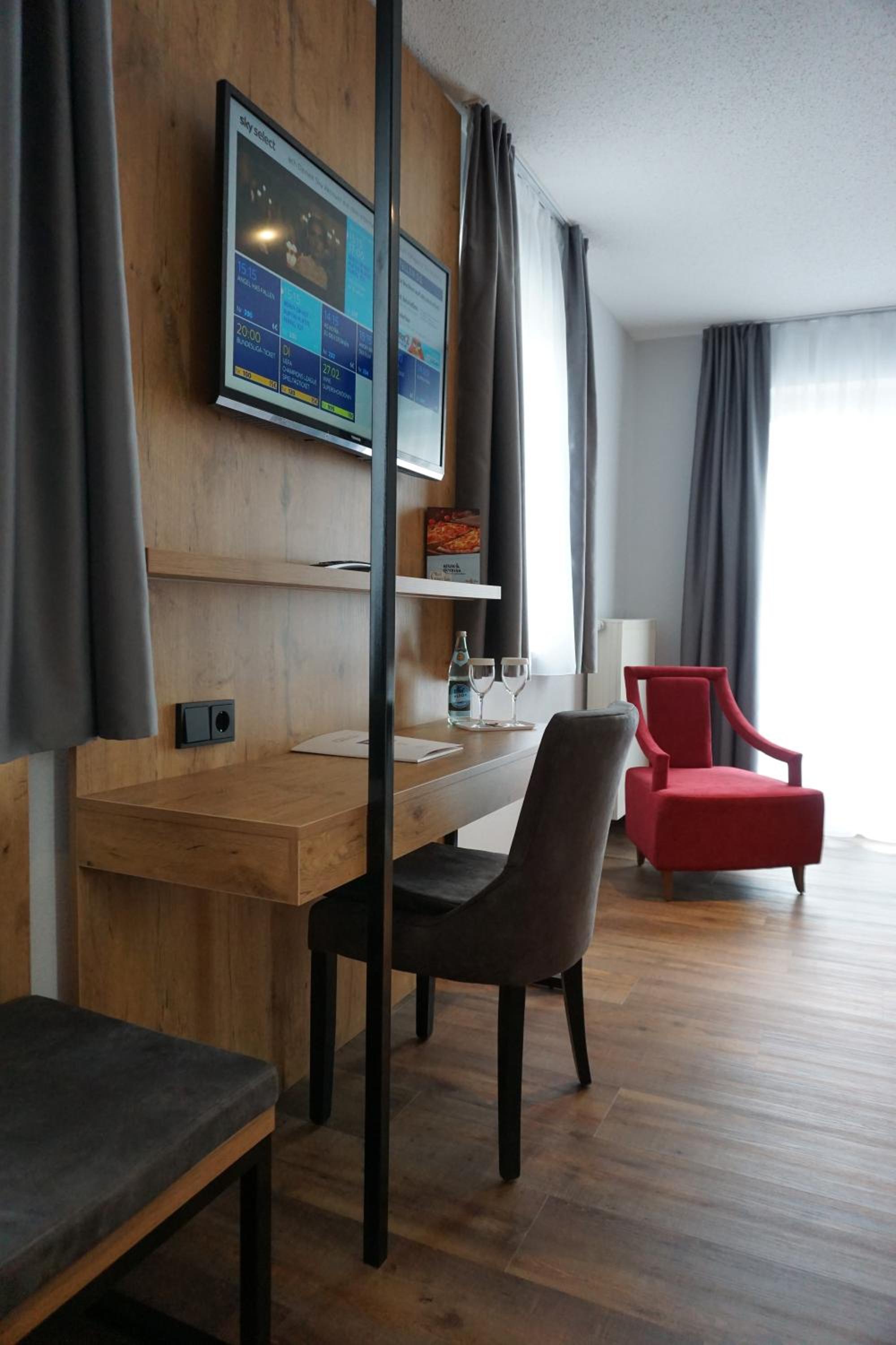 Double Room - Photo 5