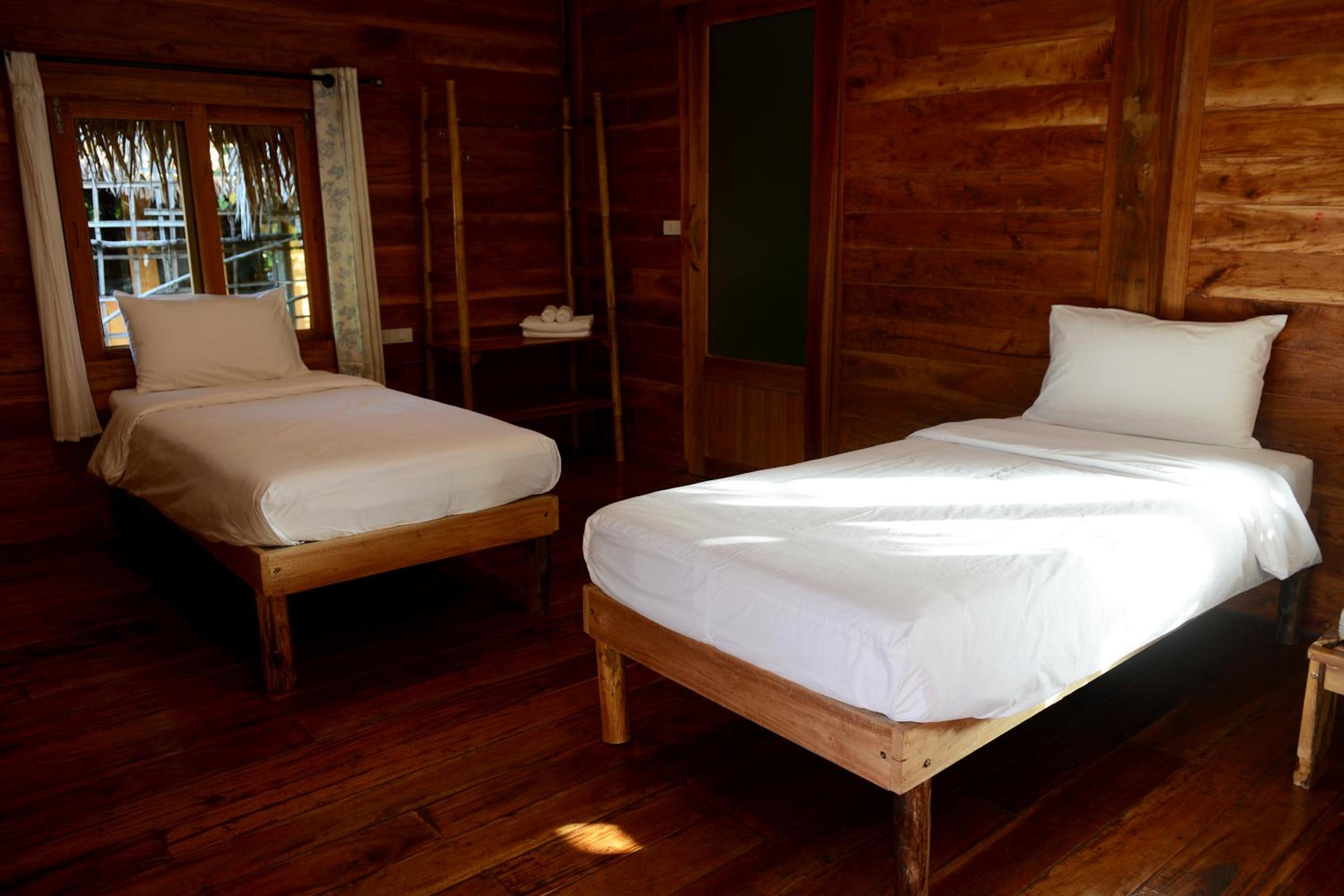 Double or Twin Room - Photo 4