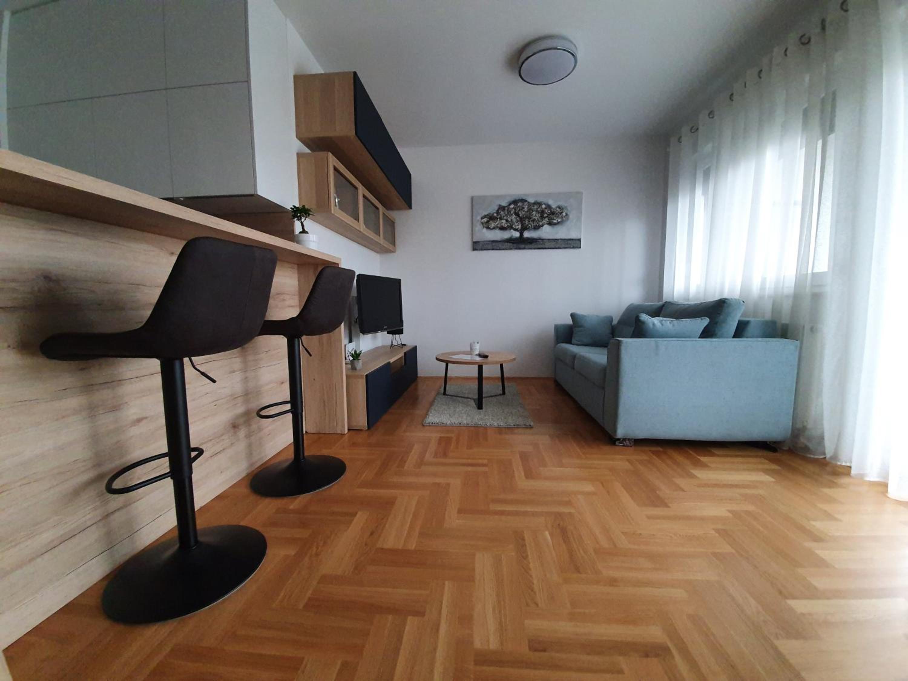 One-Bedroom Apartment - Photo 10