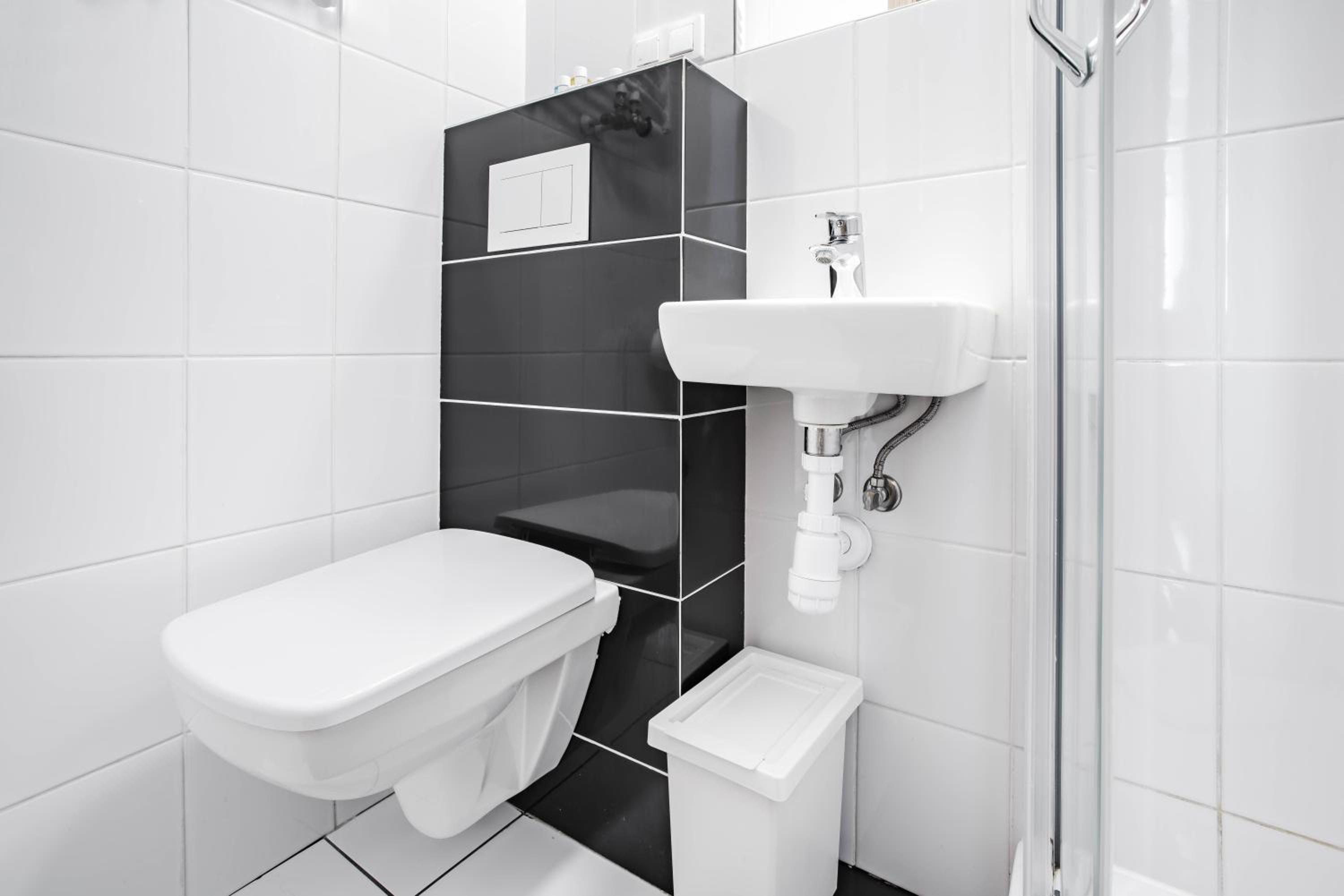 Economy Small Single Room with Kitchenette photo 3