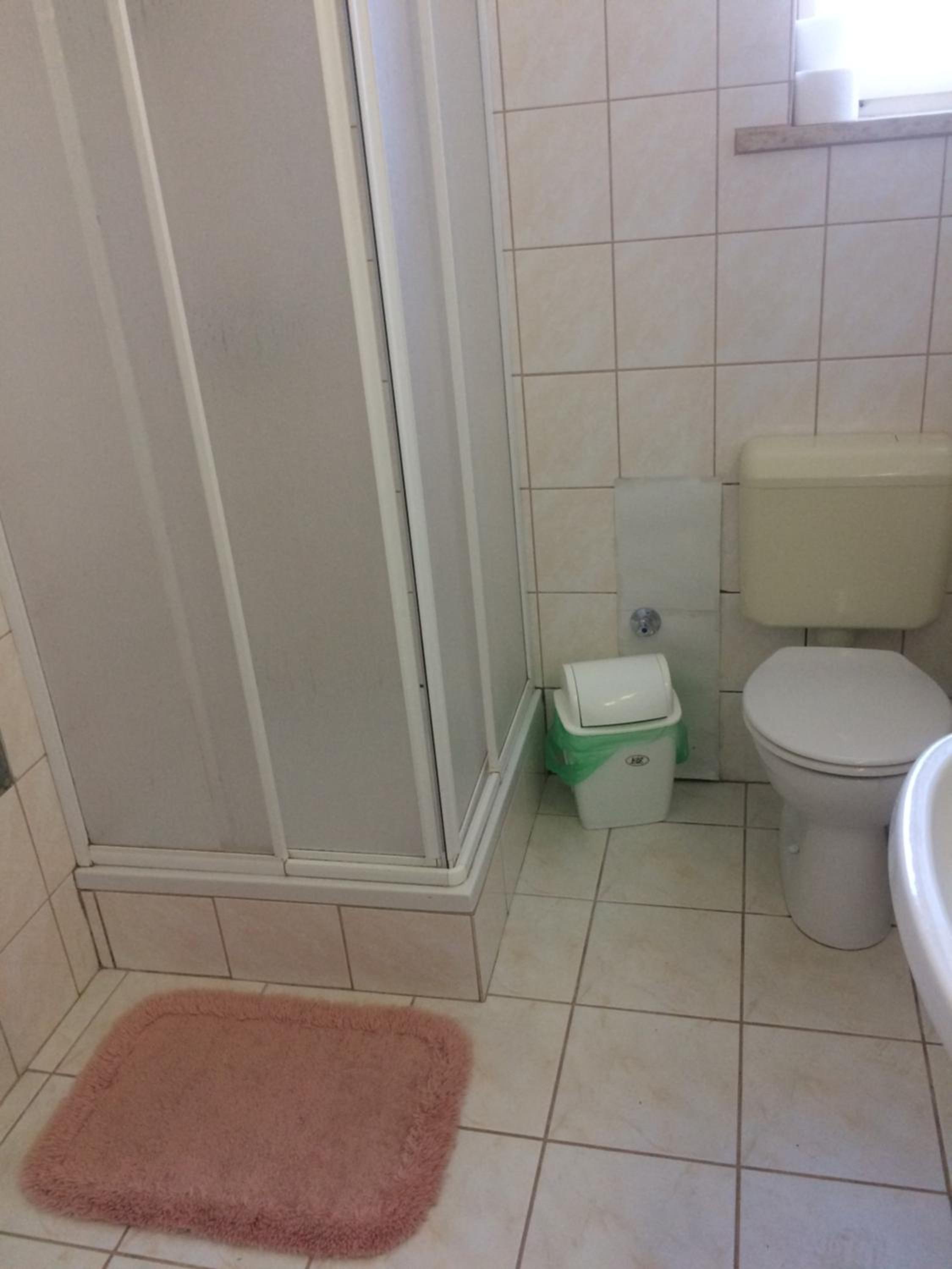 Family Room with Bathroom - Photo 4
