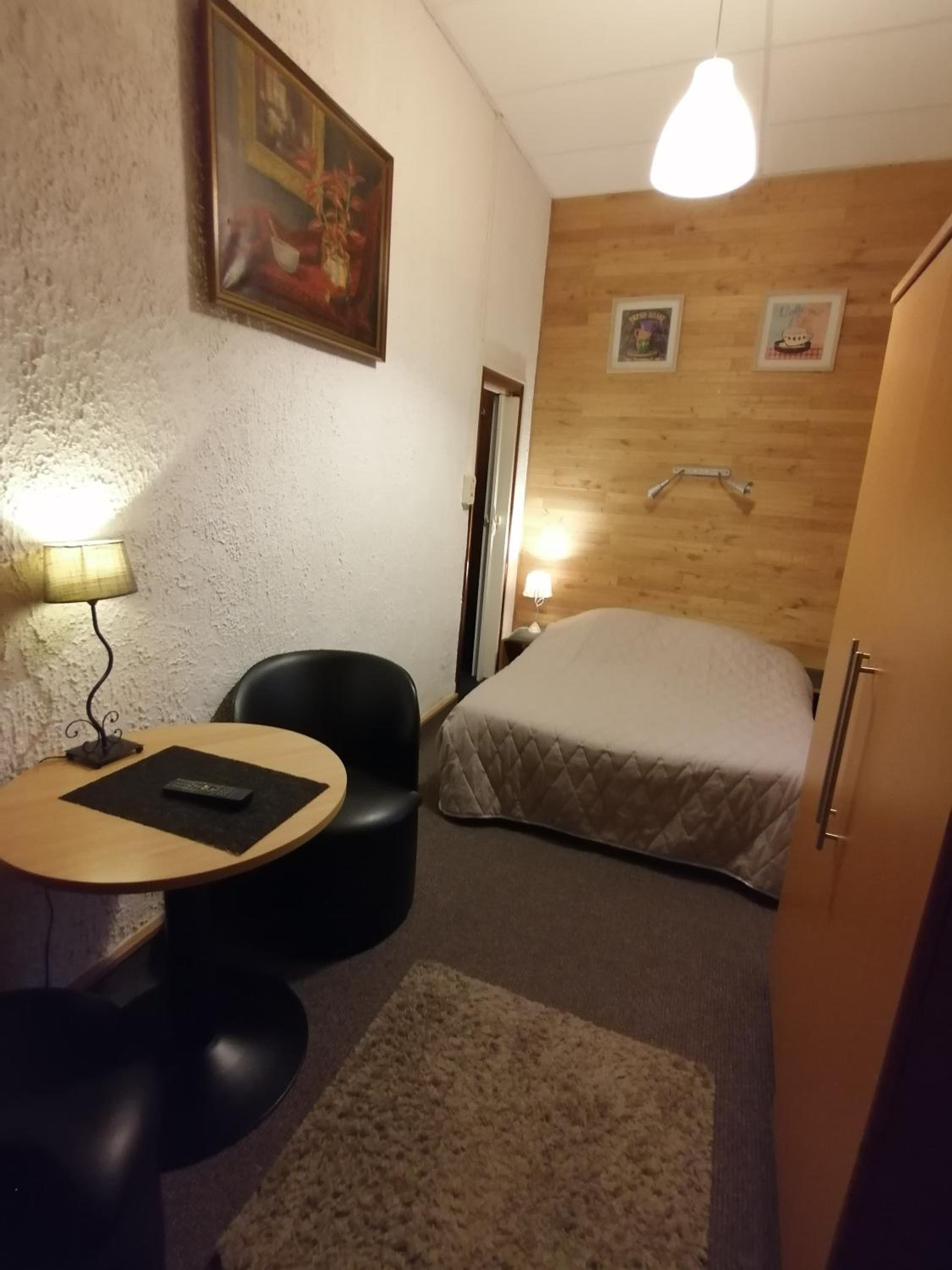 Double Room with Private Bathroom photo 1