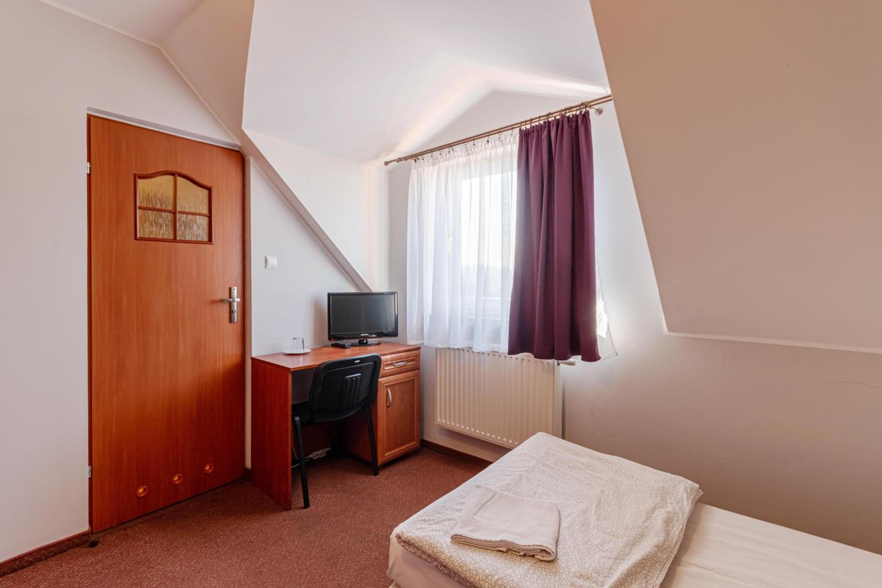 Single Room photo 2