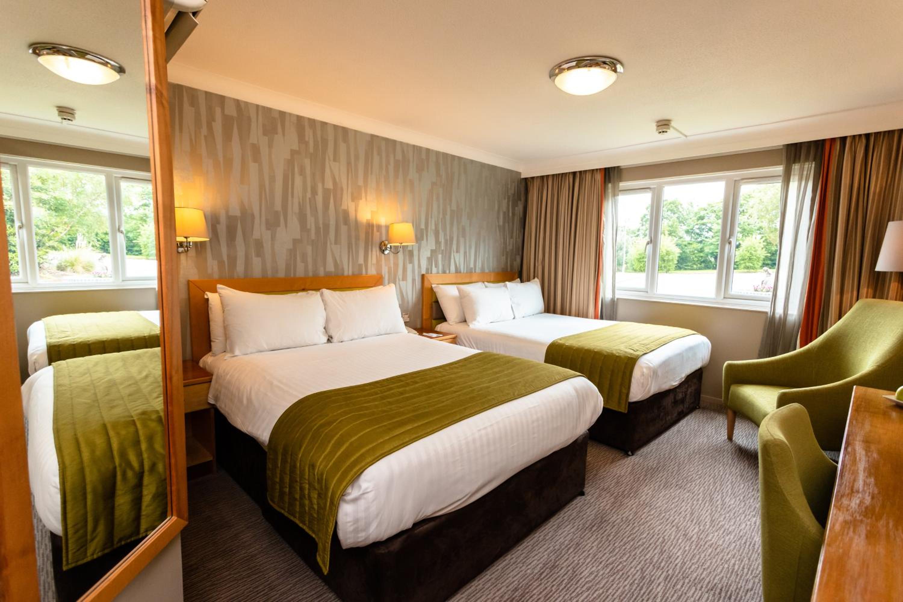 Standard Double Room with Two Double Beds - Photo 1