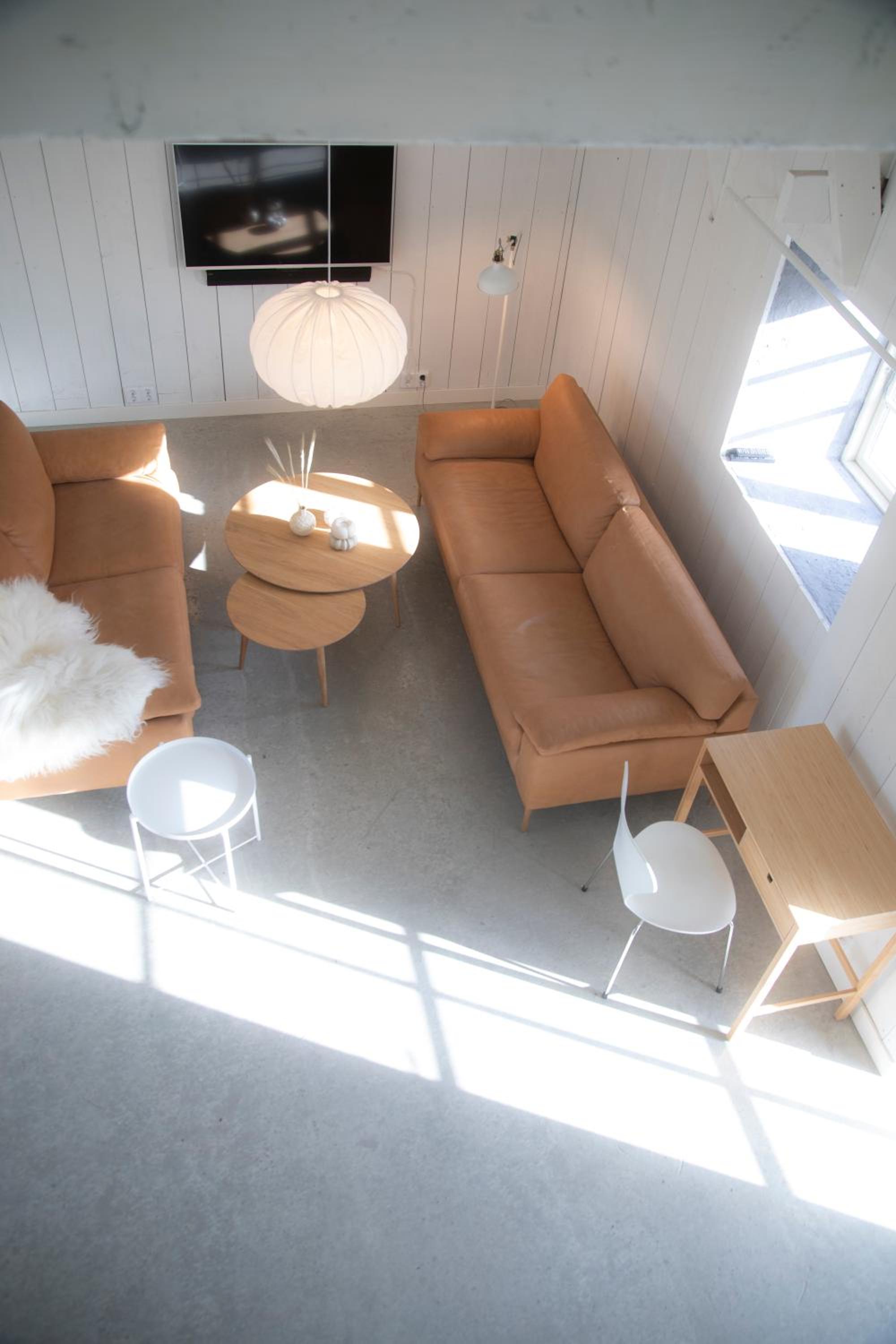 King Suite with Pool View - Photo 5
