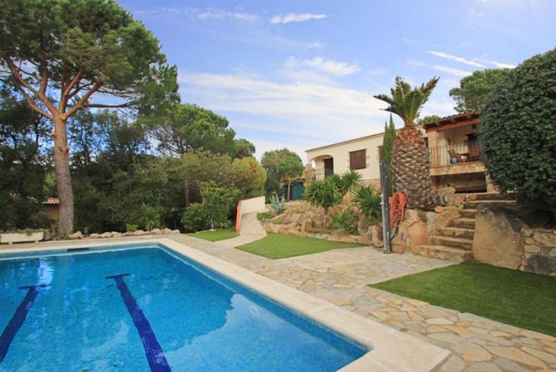 Villa with Private Pool photo 2